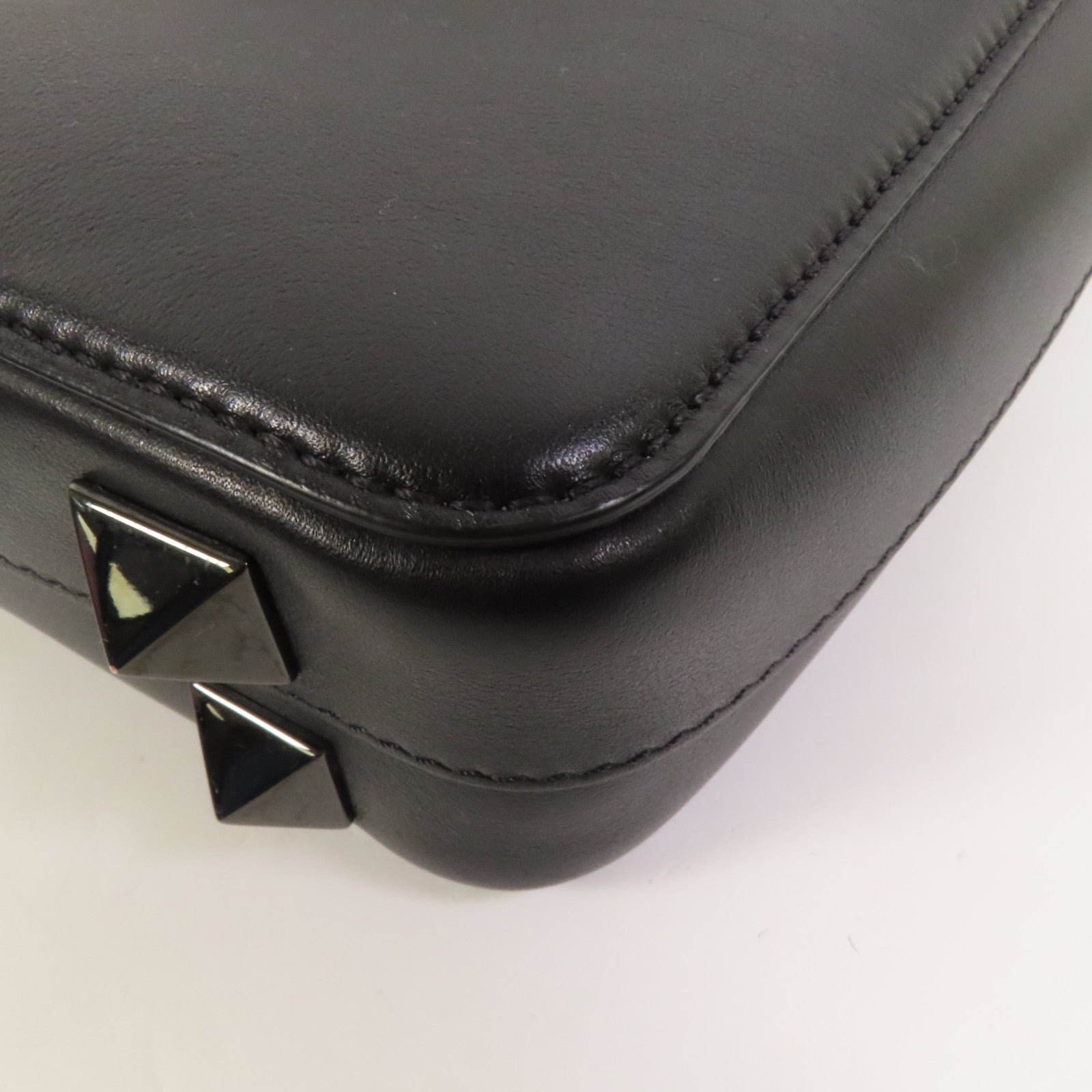 Valentino 牛皮皮革VLogo Shoulder Bag肩背袋