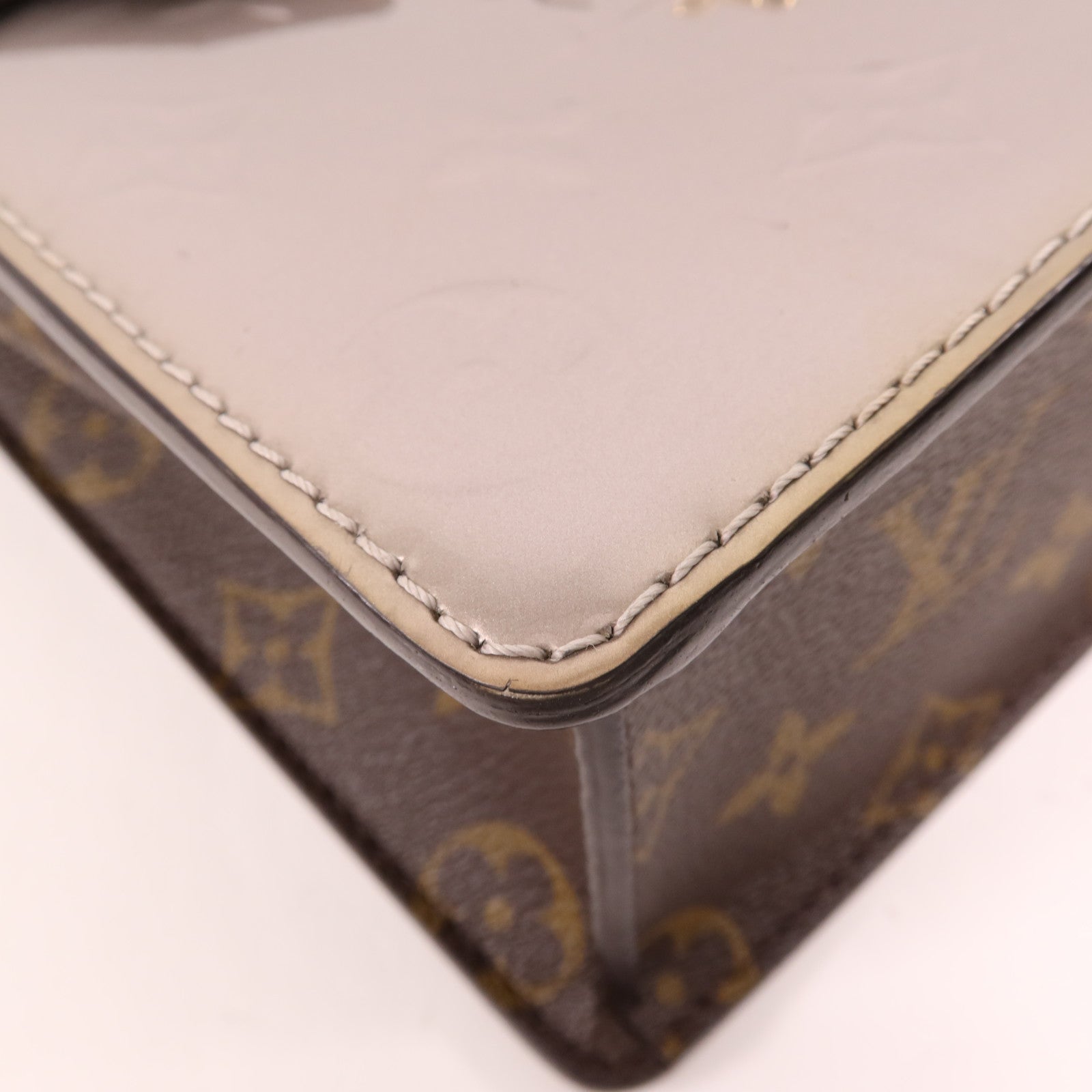 LOUIS VUITTON Vernis Spring Street金扣手挽肩背兩用袋