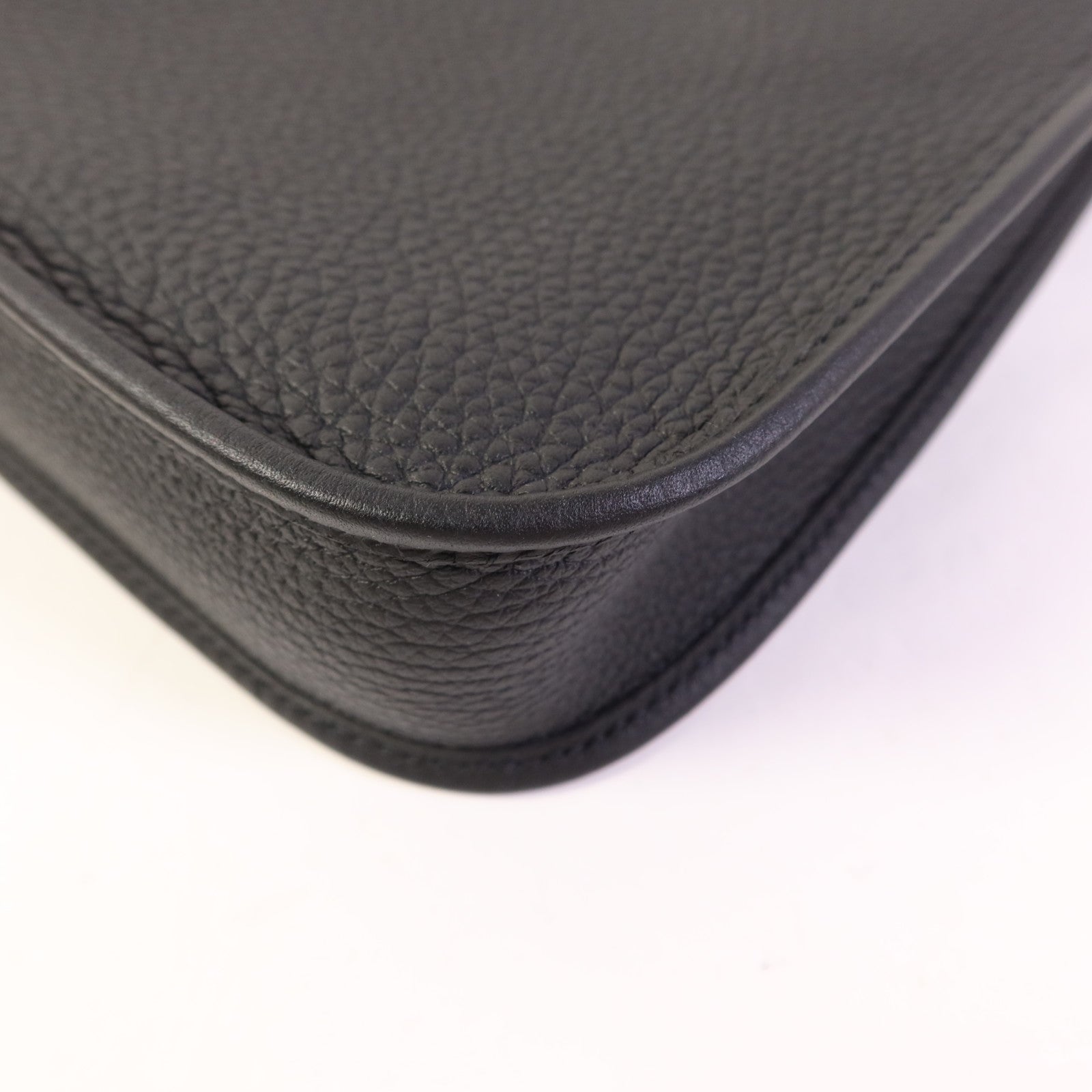 HERMES Clemence皮革Evelyne TPM銀扣肩背袋Noir