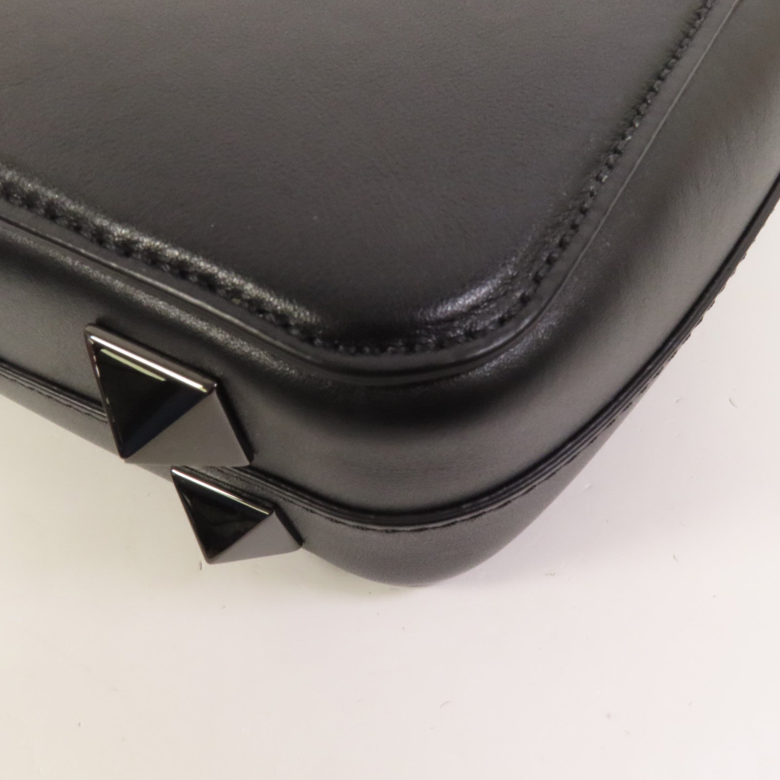 Valentino 牛皮皮革VLogo Shoulder Bag肩背袋