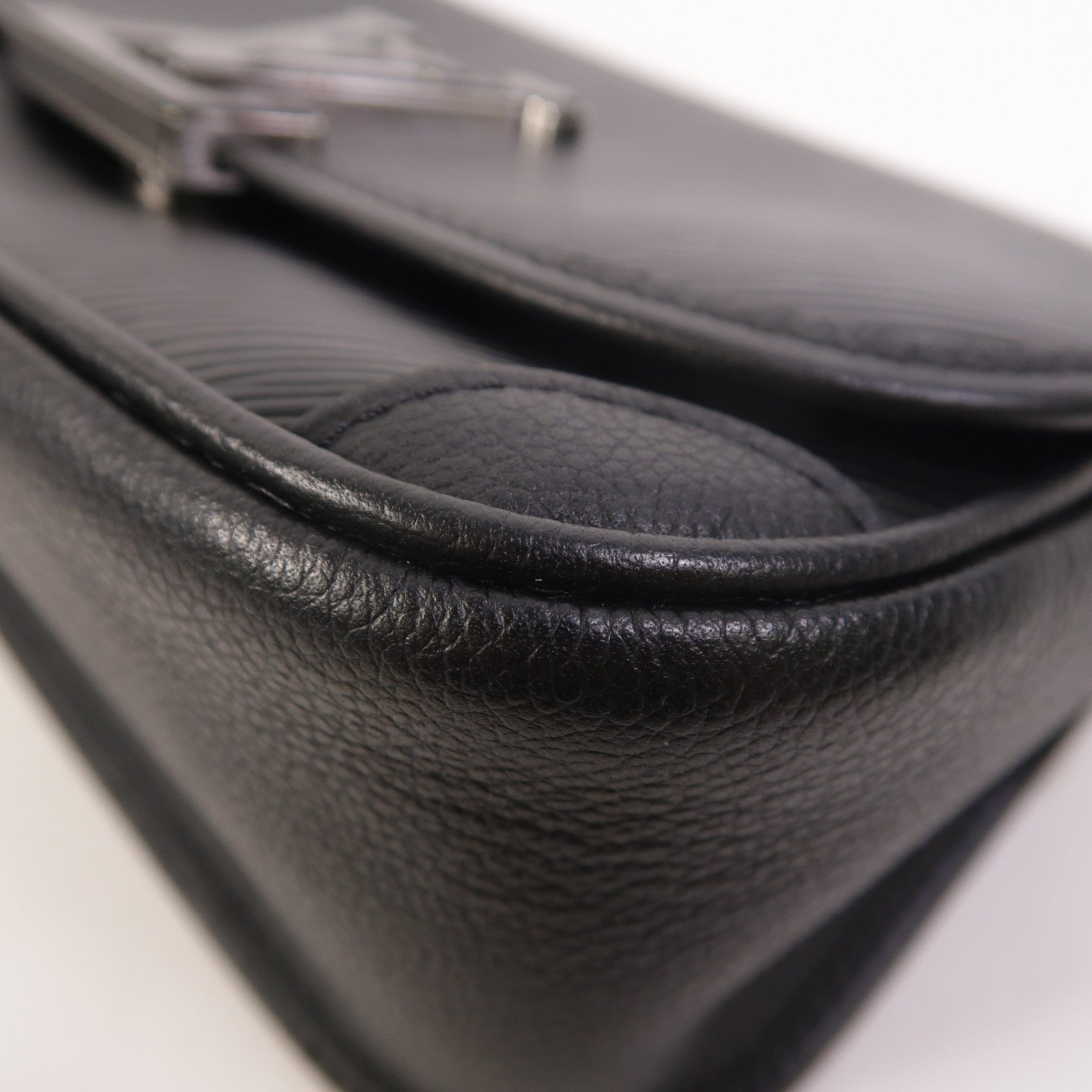 LOUIS VUITTON Epi Buci肩背袋
