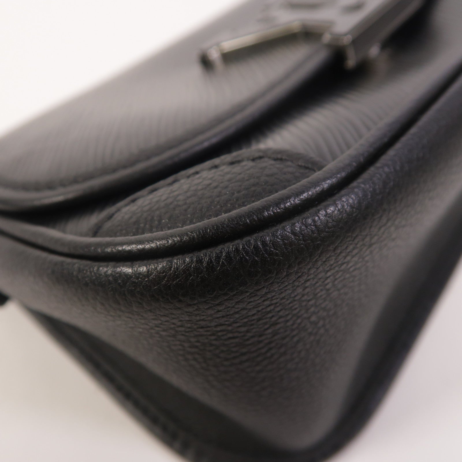LOUIS VUITTON Epi Buci肩背袋