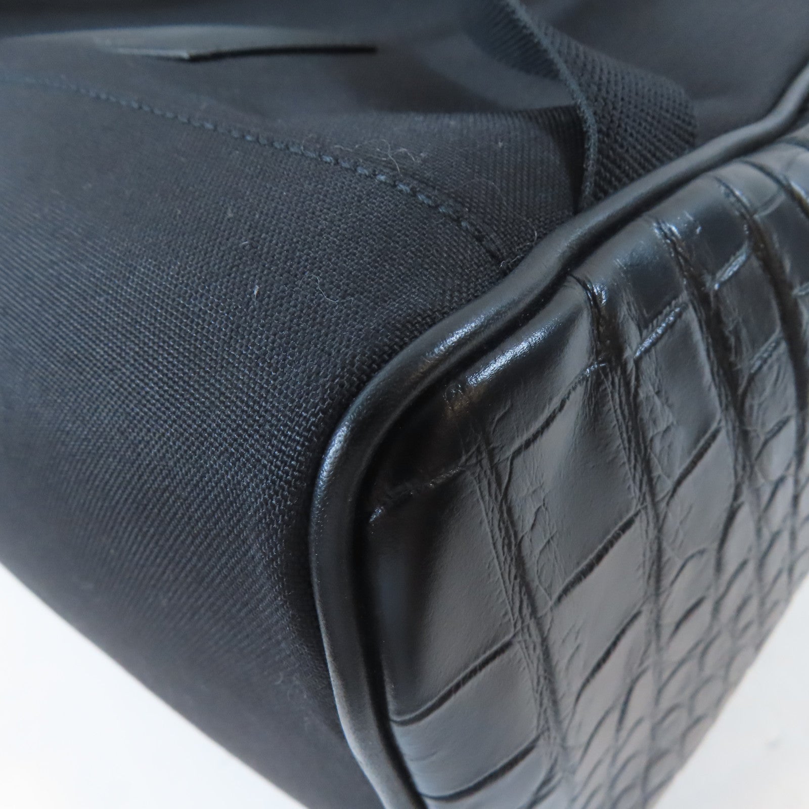 SAINT LAURENT 皮革Backpack銀扣背包黑色