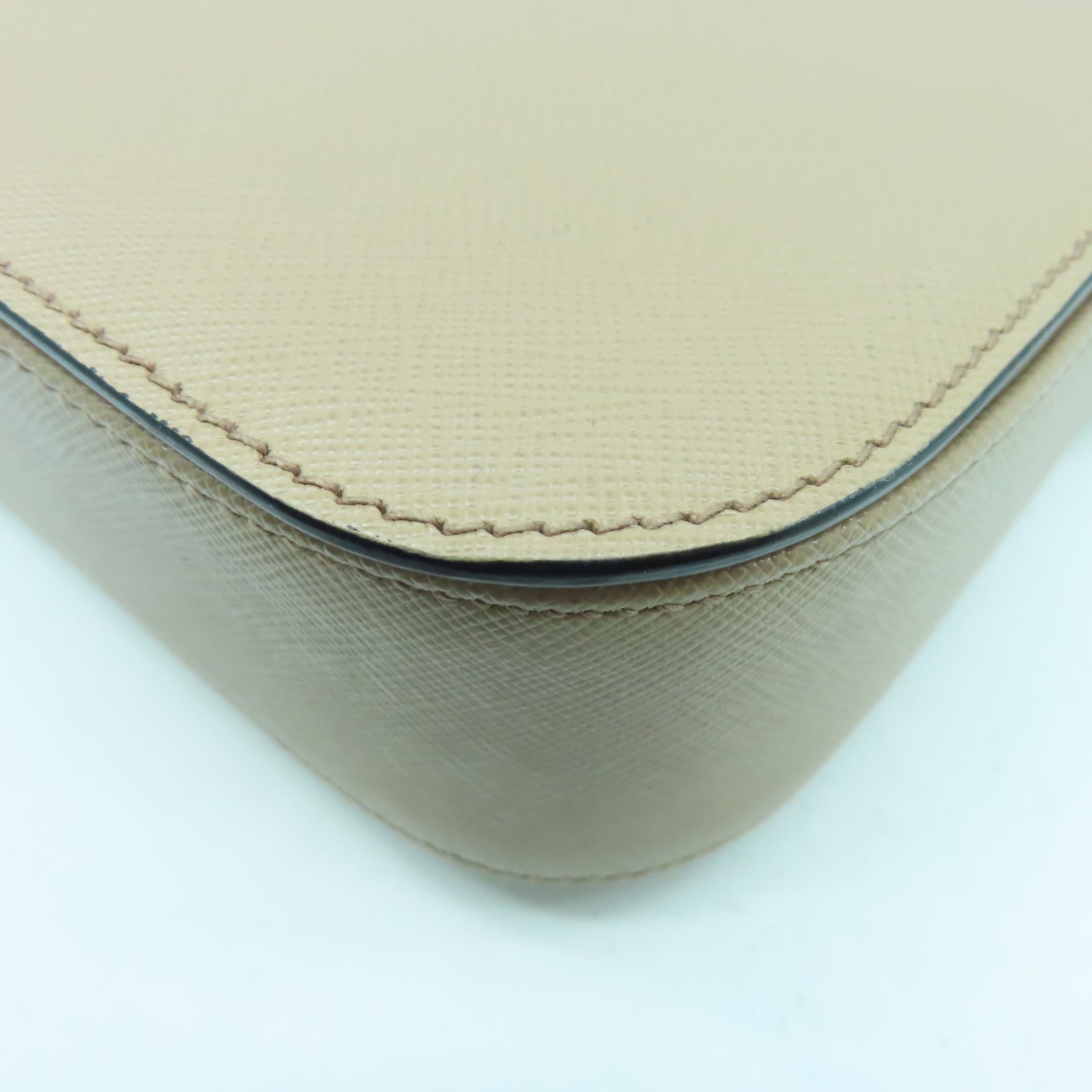 PRADA 【激減優惠】Saffiano皮革Shoulder Bag金扣肩背袋裸色