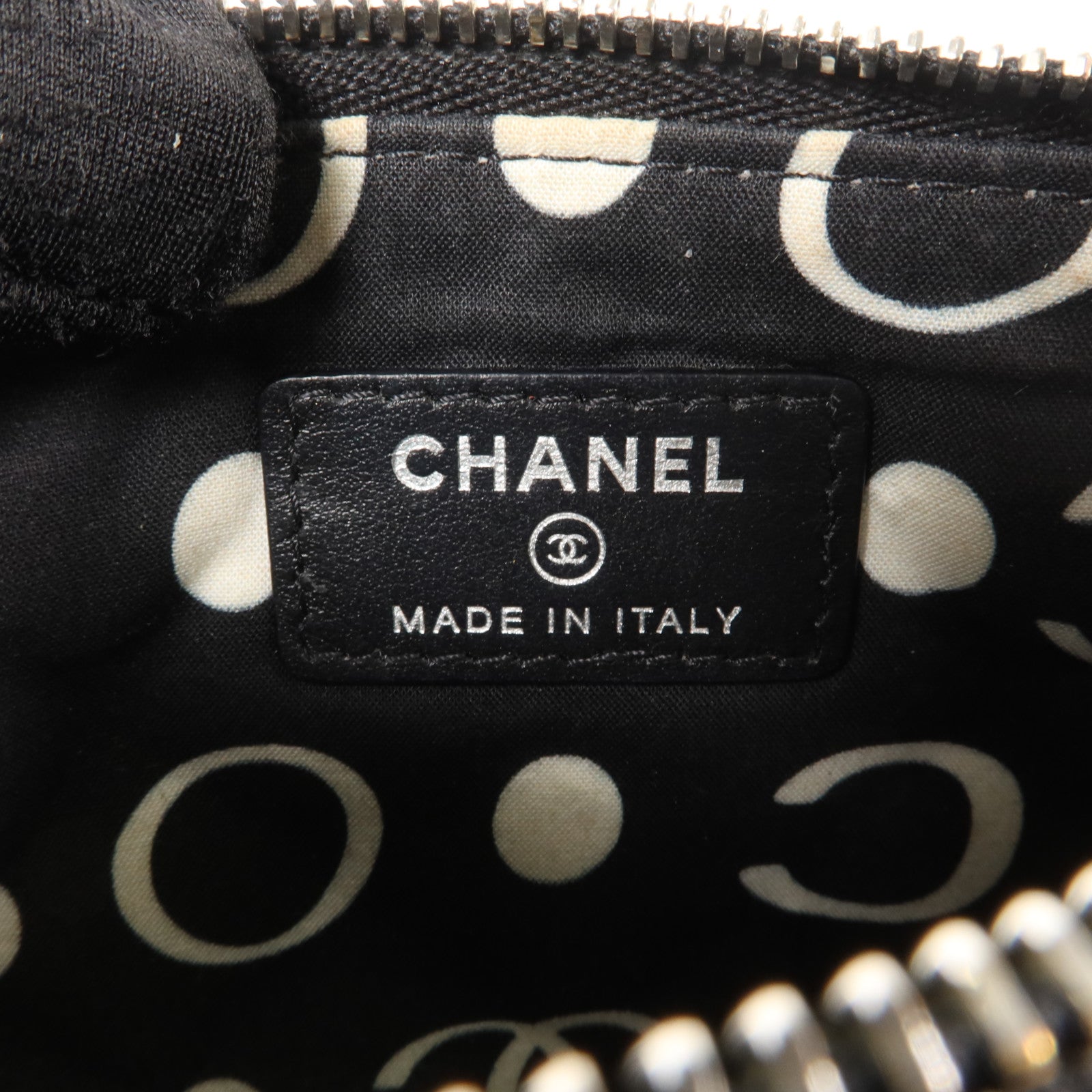 CHANEL 牛皮皮革Mini Pouch手拿包