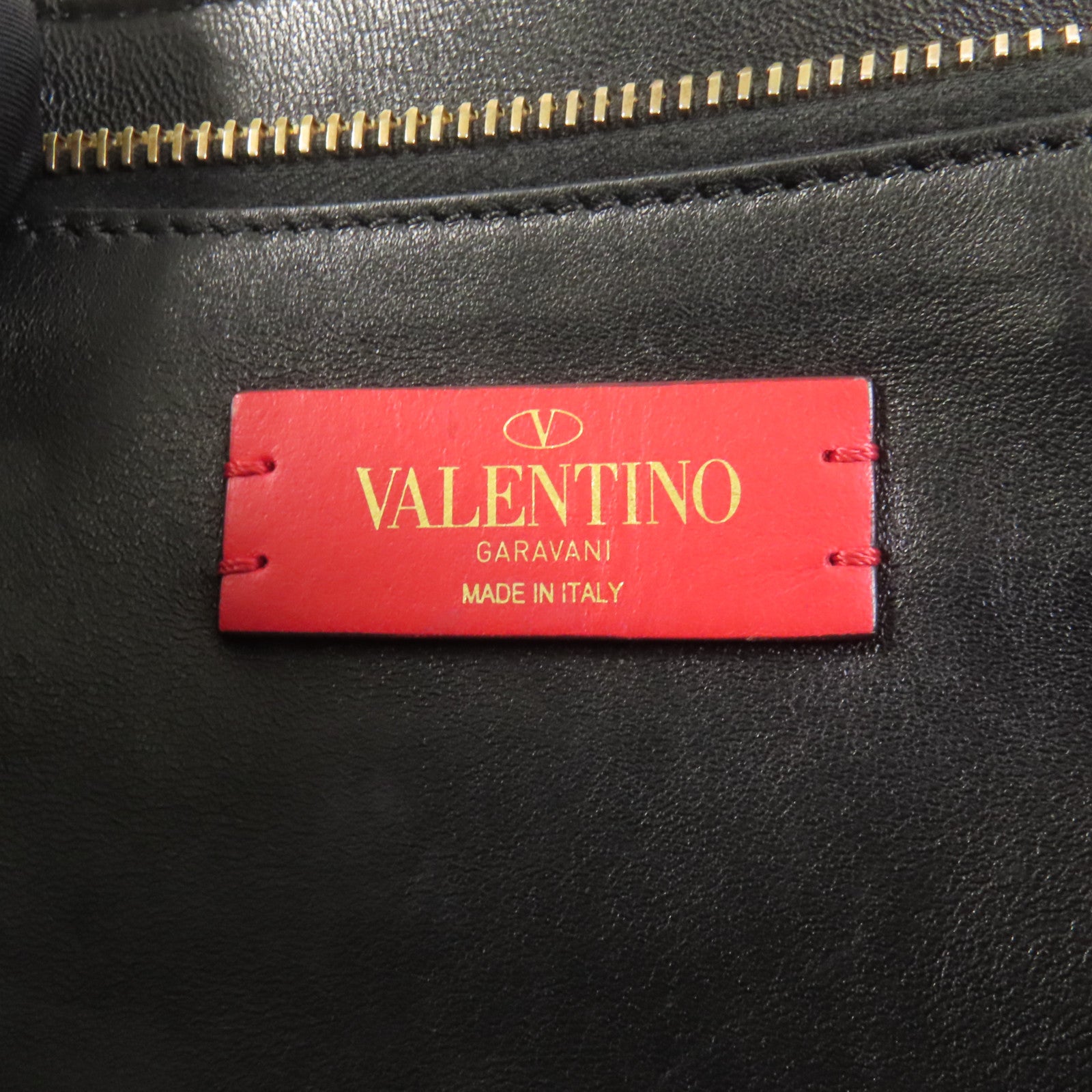 Valentino 牛皮皮革Vring金扣肩背袋