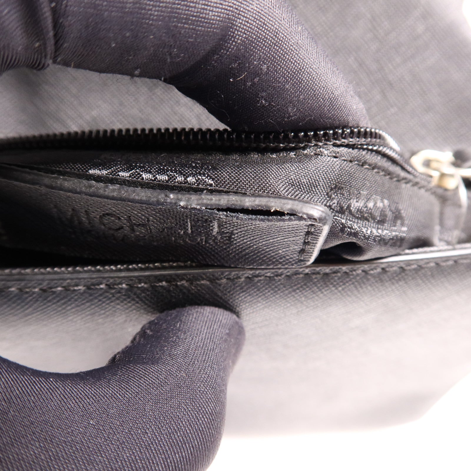 Michael Kors 牛皮皮革Chain Shoulder銀扣鏈帶肩背袋