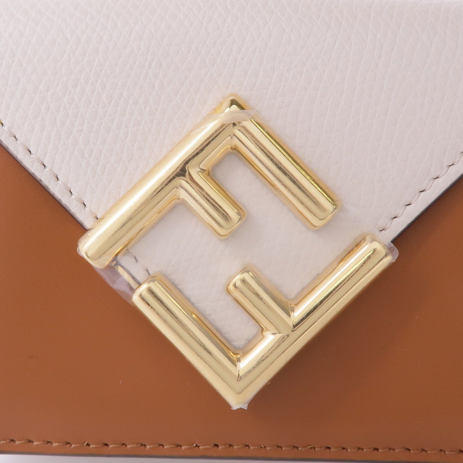FENDI 牛皮皮革Tri-Fold Wallet金扣錢包