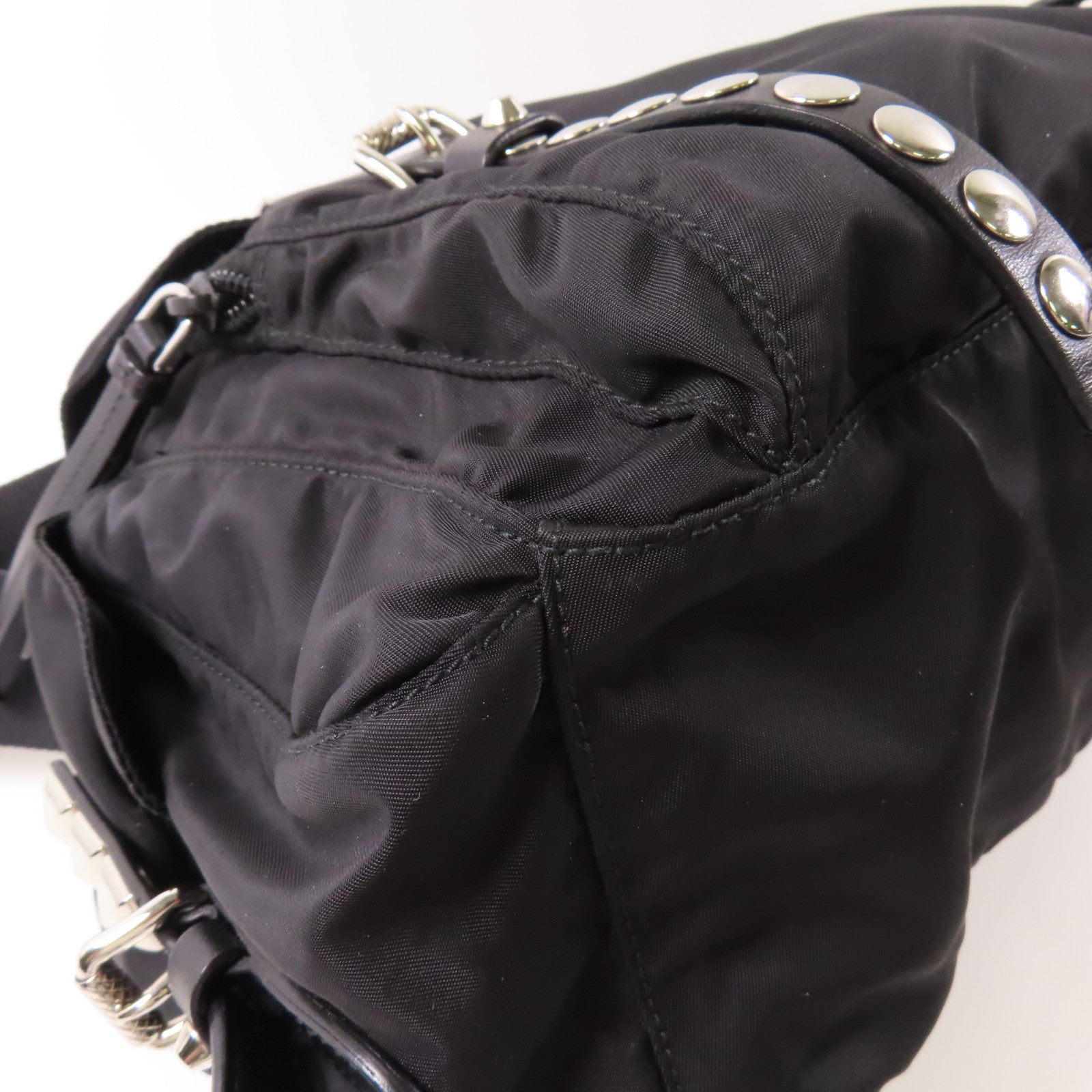 PRADA 尼龍Shoulder Bag銀扣肩背袋