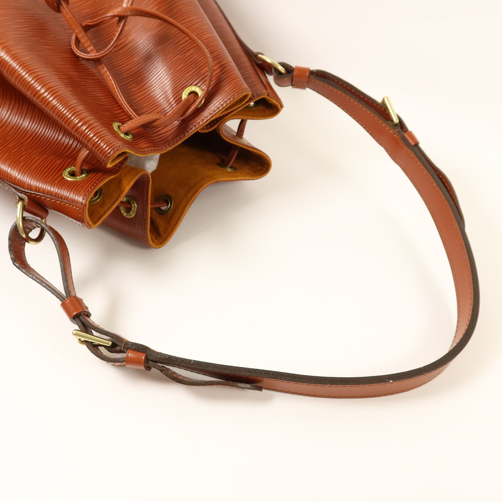 LOUIS VUITTON Epi Noe金扣肩背袋