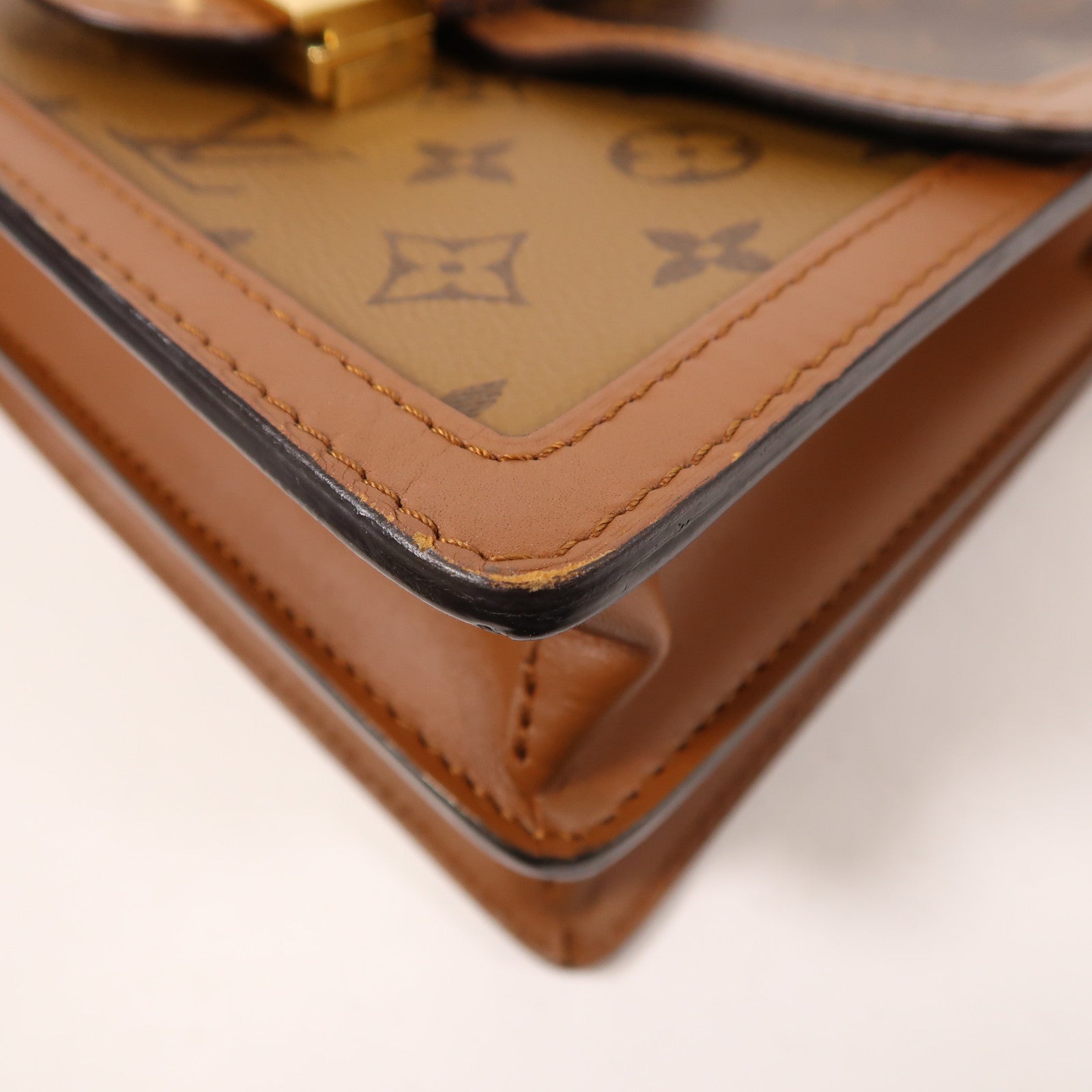 LOUIS VUITTON Monogram Reverse Dauphine MM金扣肩背袋