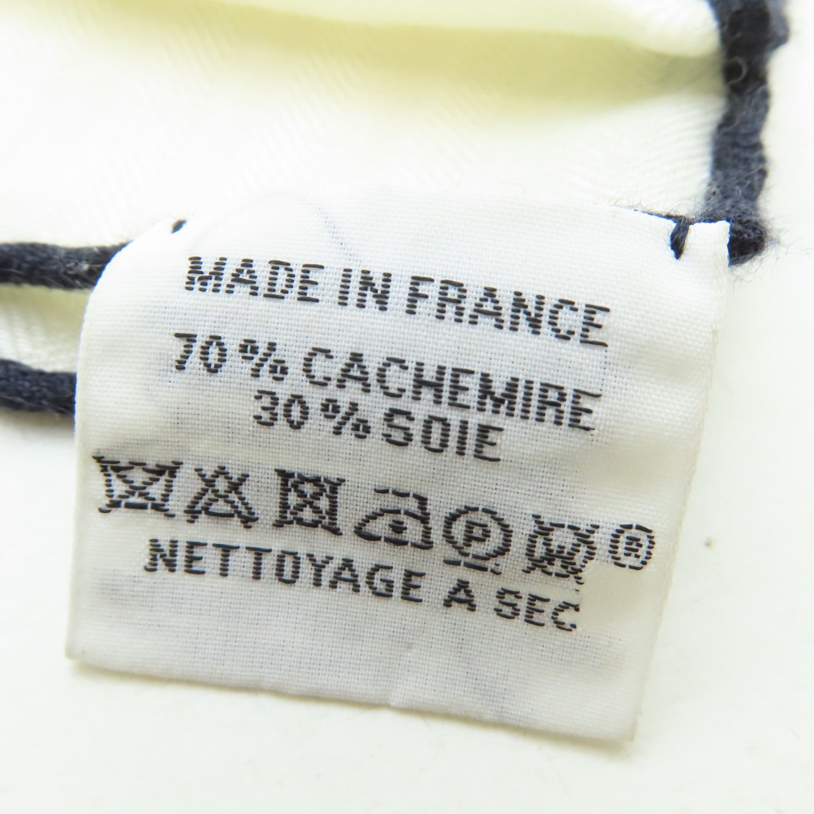 HERMES 【激減優惠】羊絨/絲質Scarf圍巾白色/深藍色