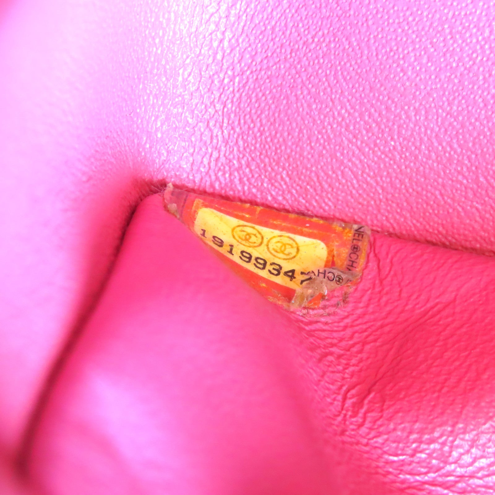 CHANEL 菱格羊皮皮革Valentine Hearts銀扣鏈帶肩背袋粉紅色/紅色