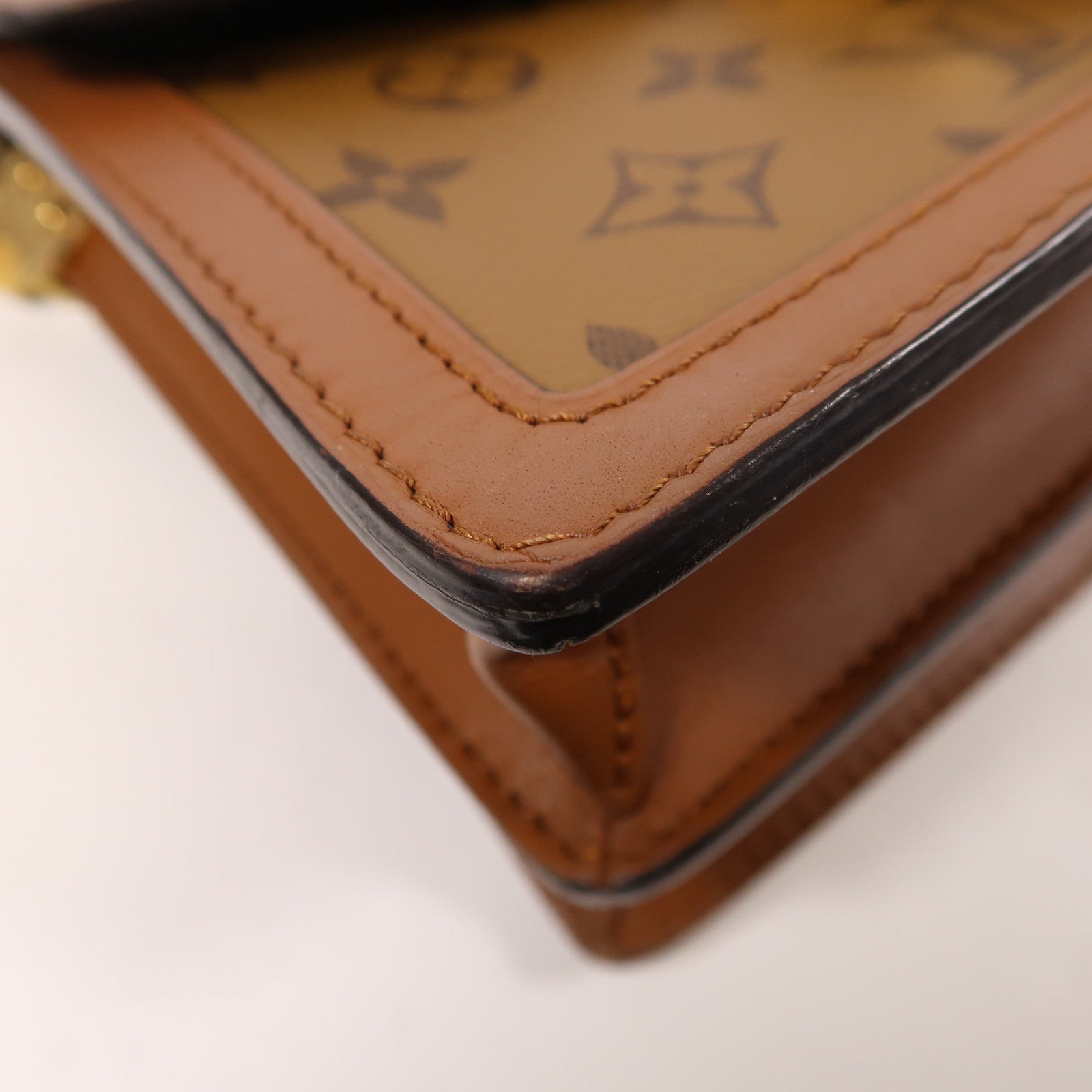 LOUIS VUITTON 【激減優惠】Monogram Reverse Dauphine MM金扣肩背袋