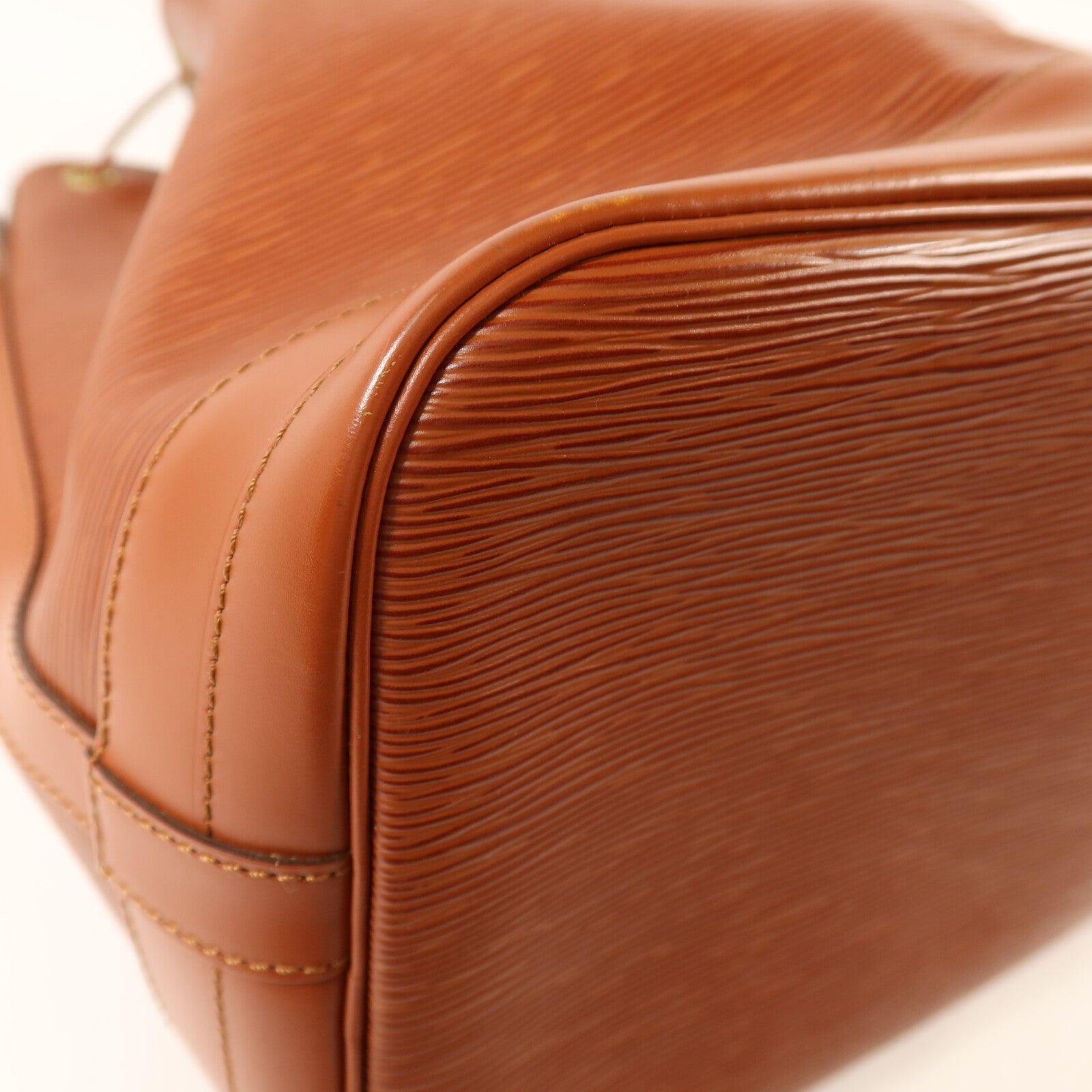 LOUIS VUITTON Epi Noe金扣肩背袋