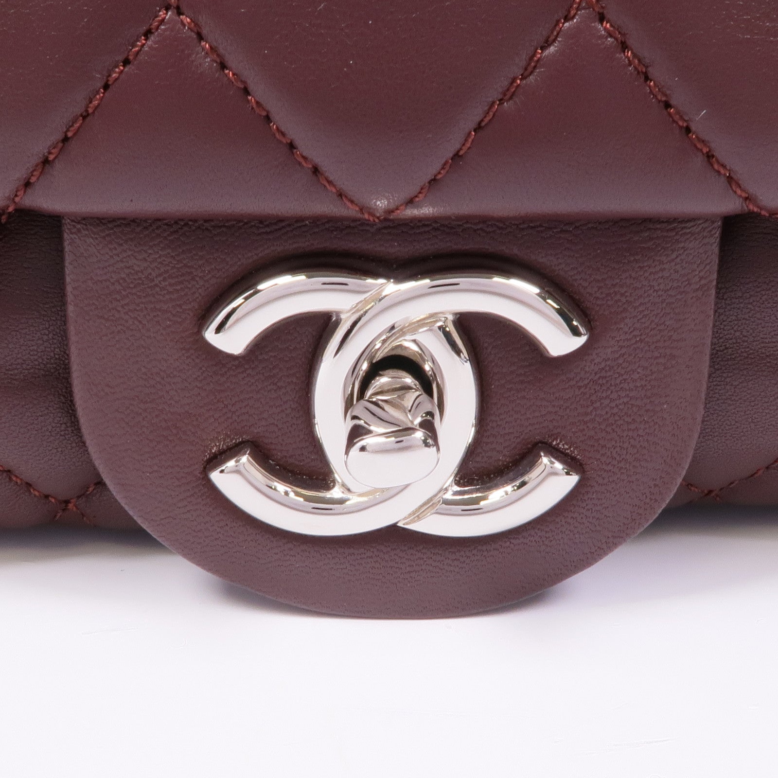 CHANEL 羊皮皮革Chain Shoulder Bag銀扣鏈帶肩背袋