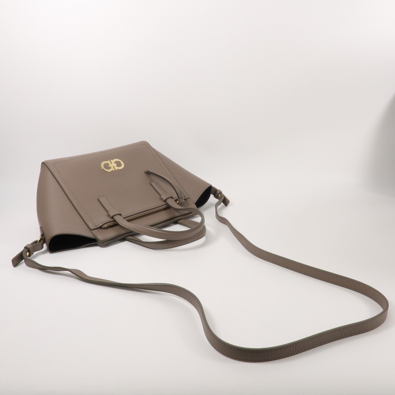 Salvatore Ferragamo 牛皮皮革Double Gancini手挽肩背兩用袋