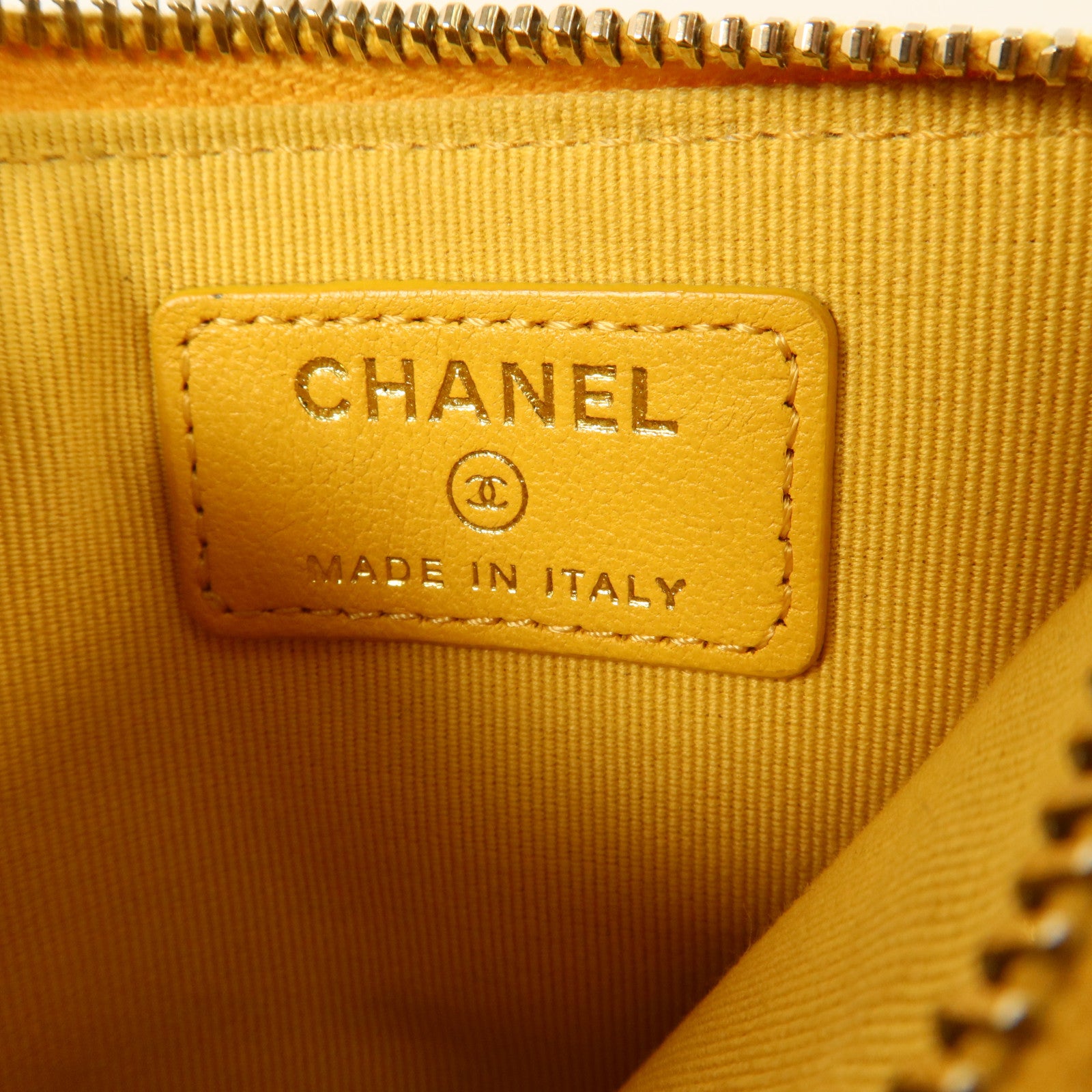 CHANEL 羊皮皮革Zip Card Case金扣卡片套