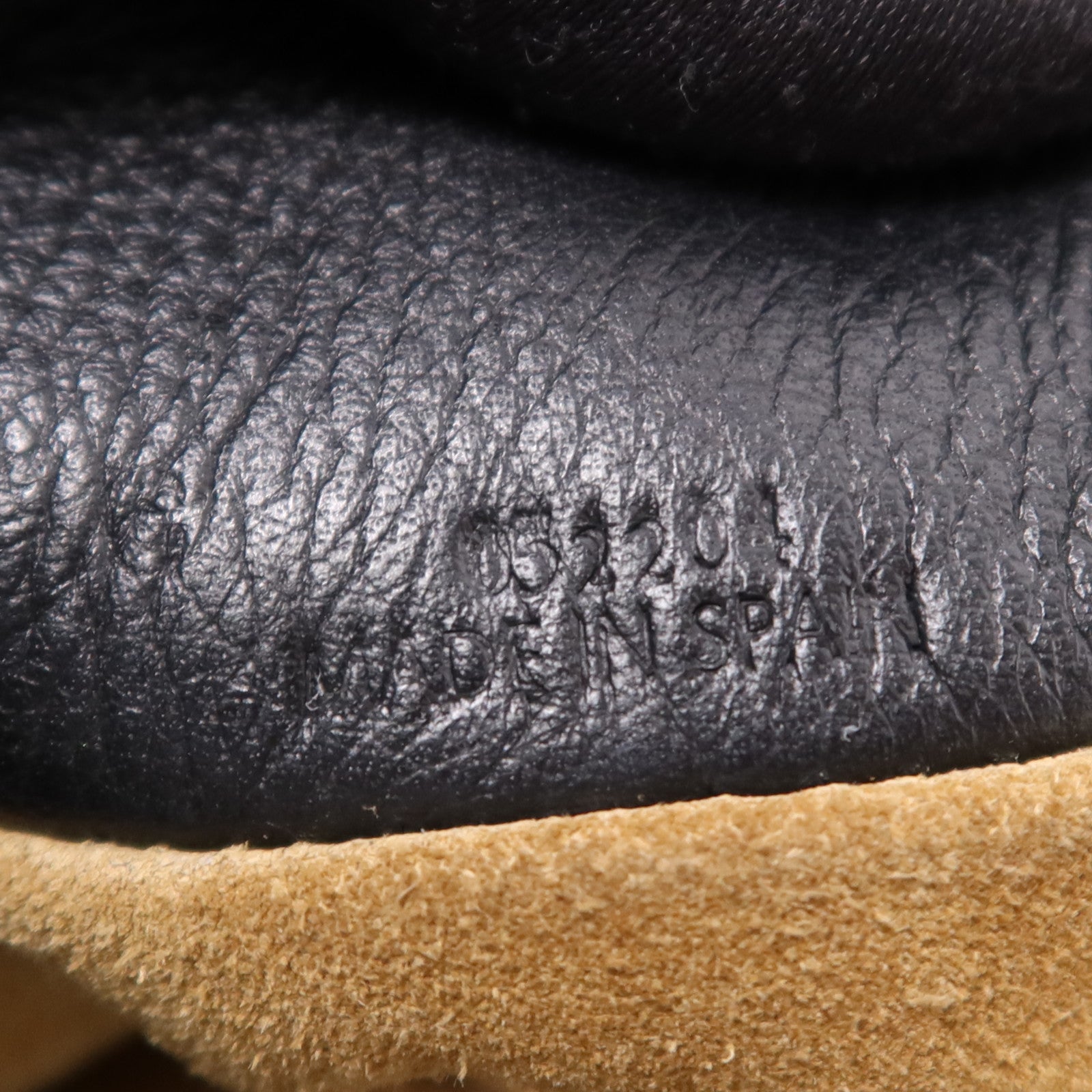 LOEWE 牛皮皮革Flamenco Medium金扣肩背袋