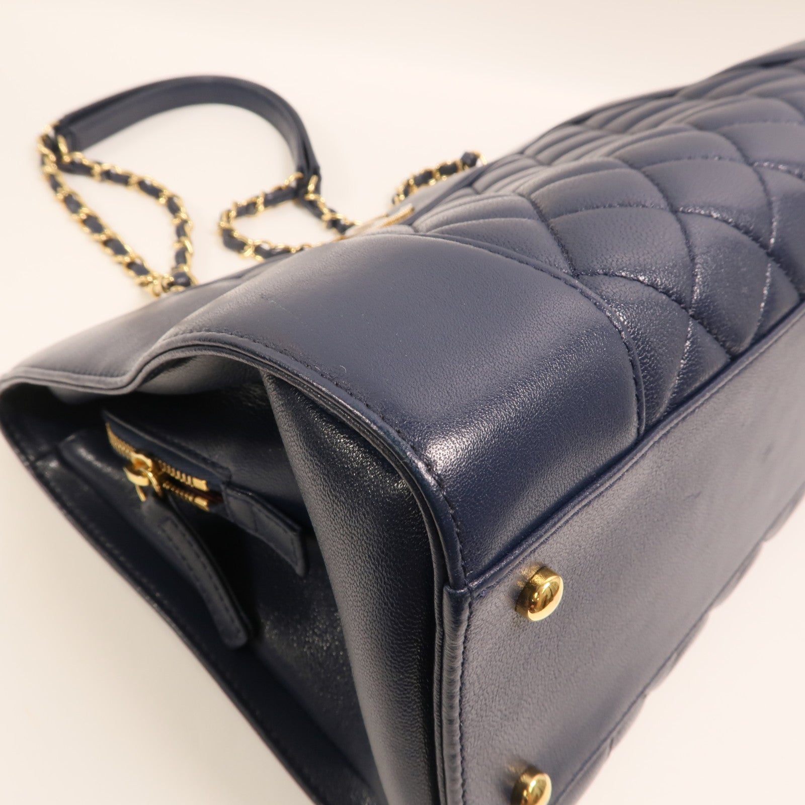 CHANEL 牛皮皮革Mademoiselle Vintage Tote金扣鏈帶肩背袋