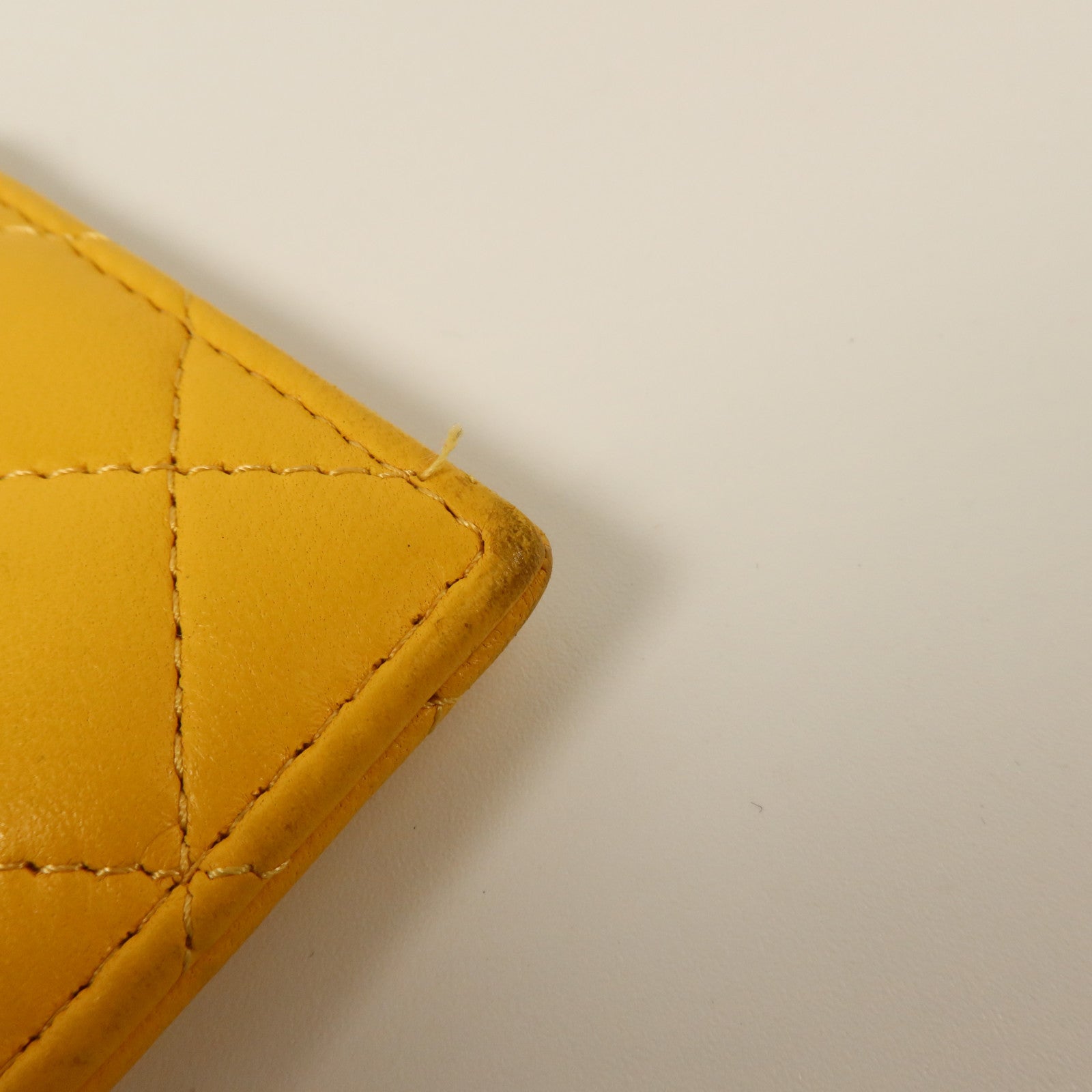 CHANEL 羊皮皮革Zip Card Case金扣卡片套
