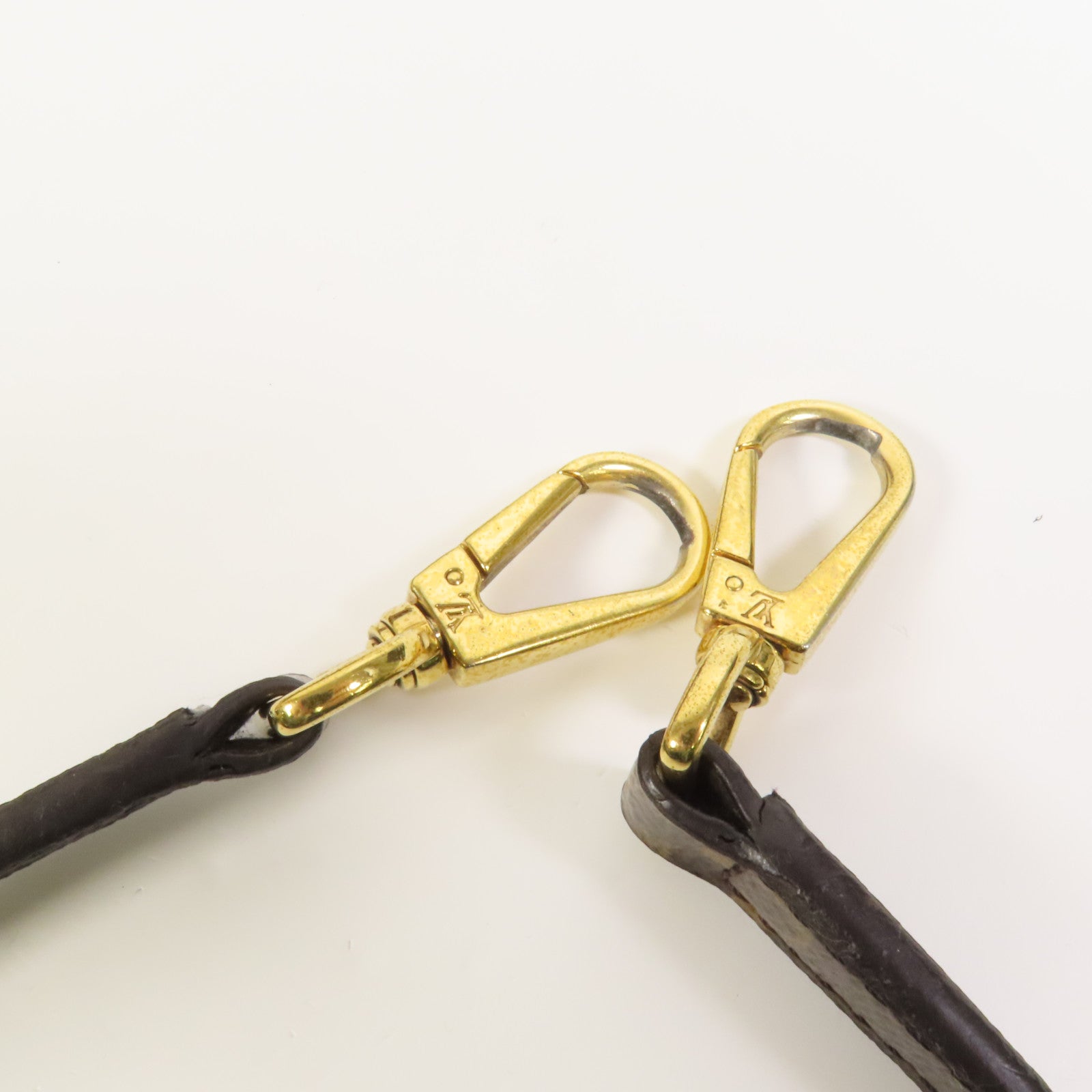 LOUIS VUITTON Monogram Montaigne MM金扣手挽肩背兩用袋