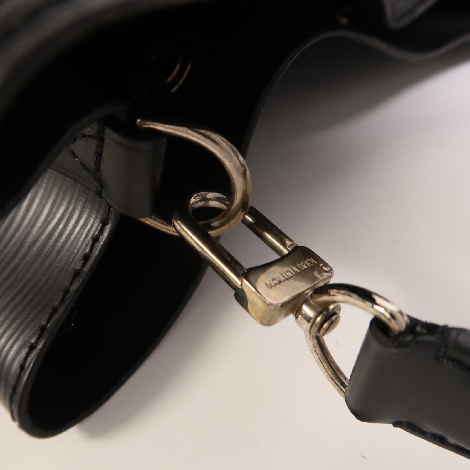 LOUIS VUITTON Epi Neo Noe MM銀扣手挽肩背兩用袋