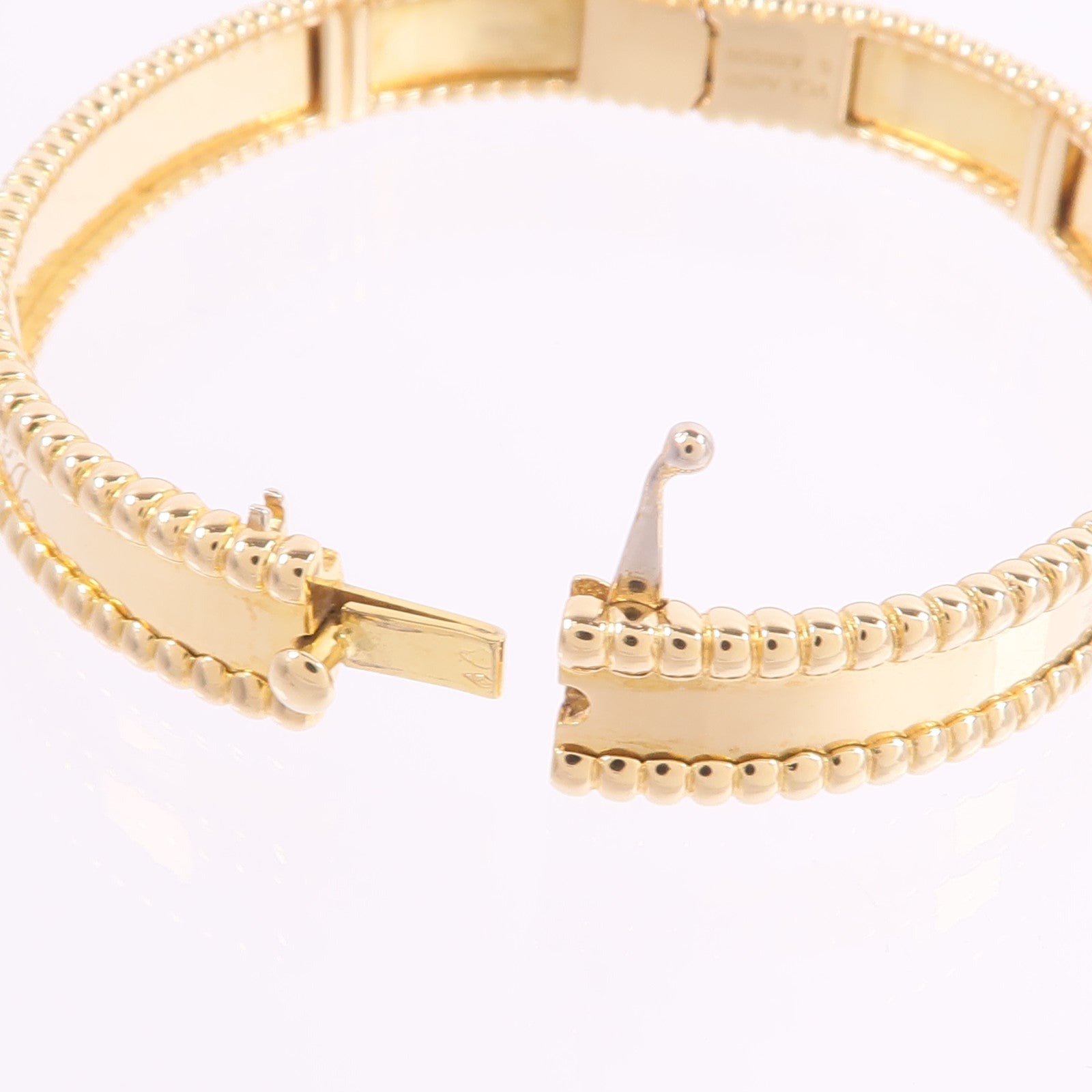 Van Cleef & Arpels 18K黃金Perlee Signature Bracelet手鐲