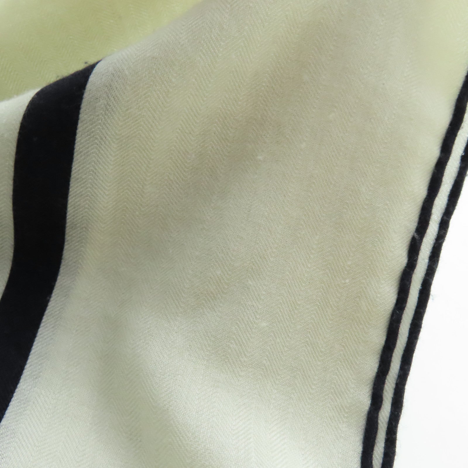 HERMES 【激減優惠】羊絨/絲質Scarf圍巾白色/深藍色
