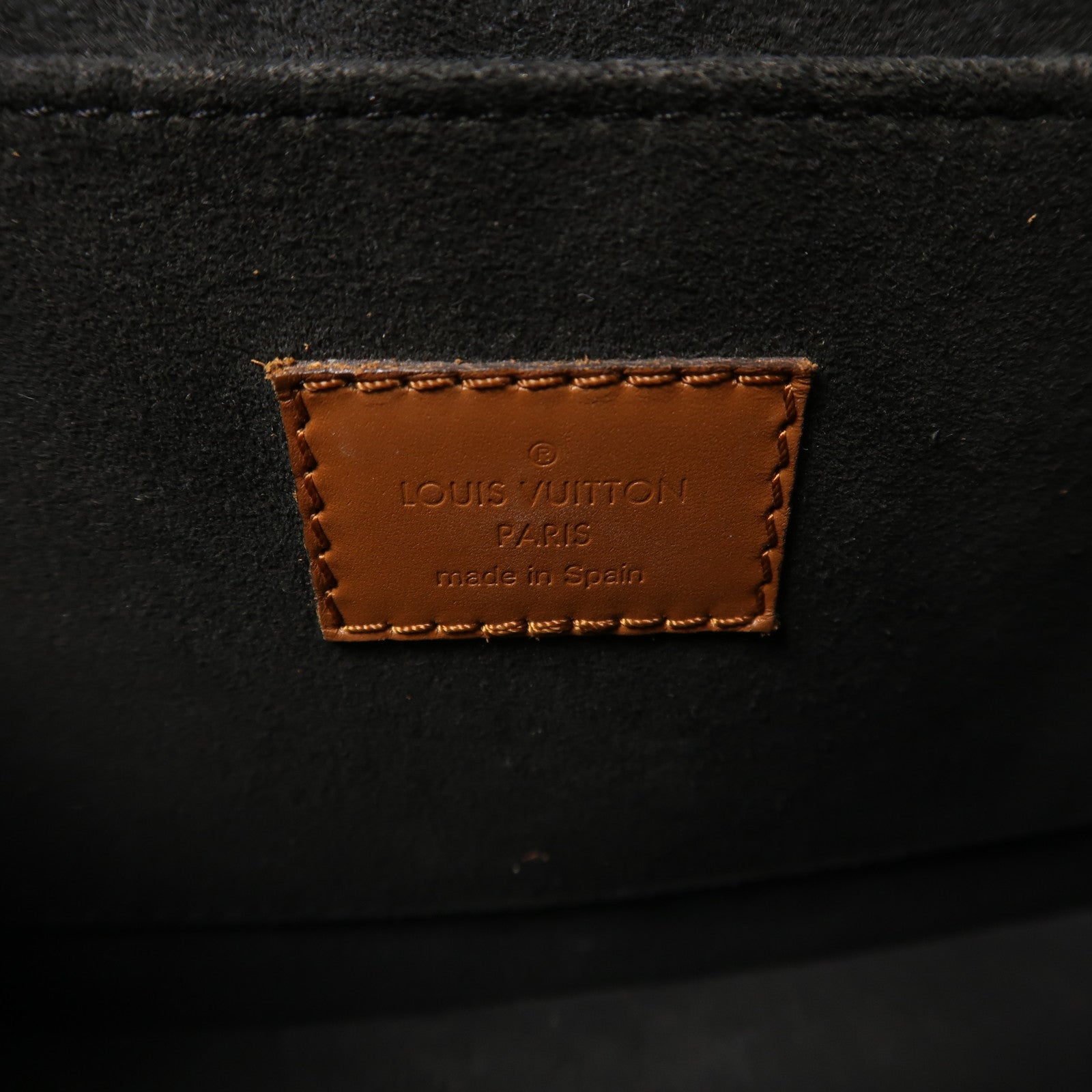 LOUIS VUITTON Monogram Reverse Dauphine MM金扣肩背袋