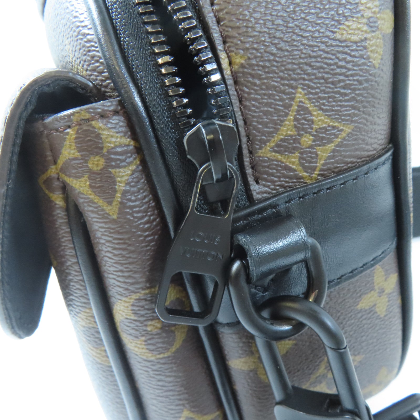 LOUIS VUITTON Monogram Slock Messenger黑扣手挽肩背兩用袋啡色