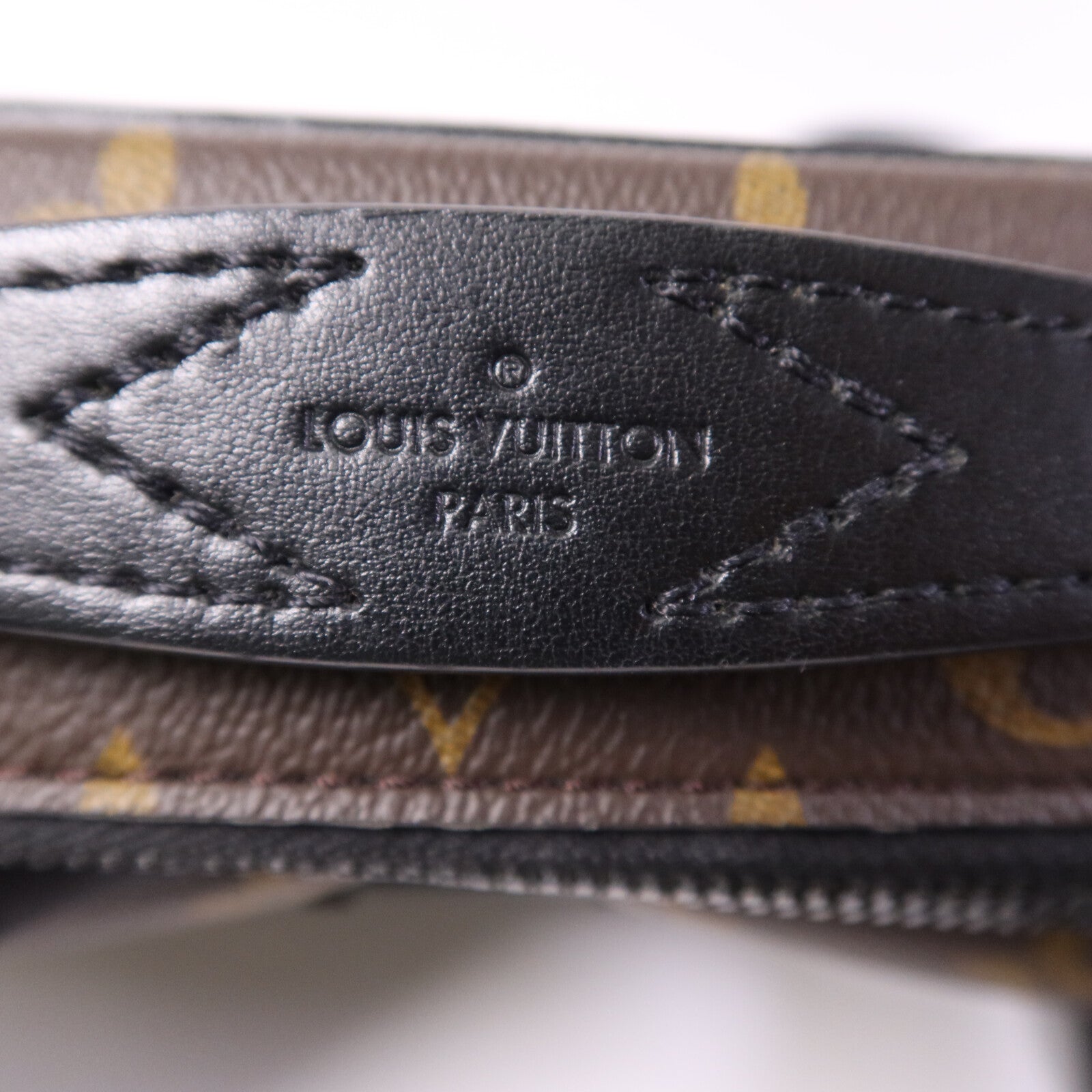 LOUIS VUITTON Monogram S Lock Messenger手挽肩背兩用袋