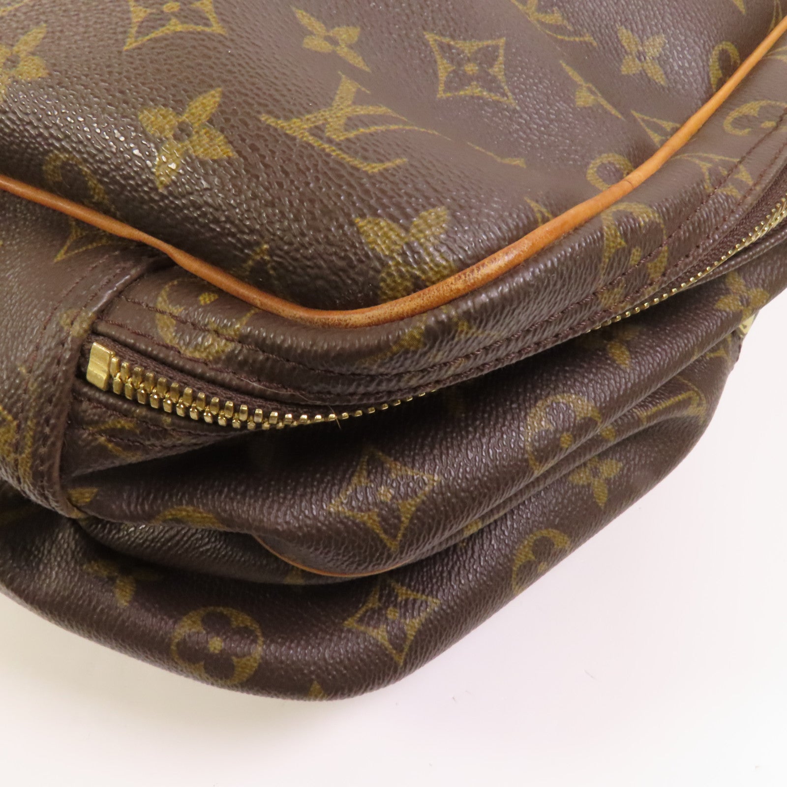 LOUIS VUITTON Monogram Travel Bag金扣行李袋