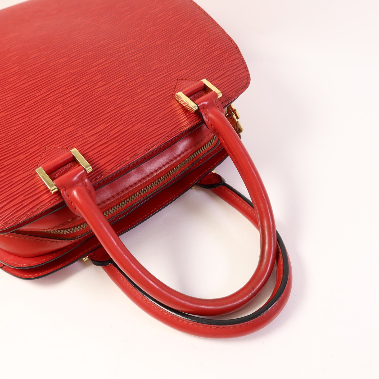 LOUIS VUITTON 【激減優惠】Epi Pont Neuf金扣手挽袋