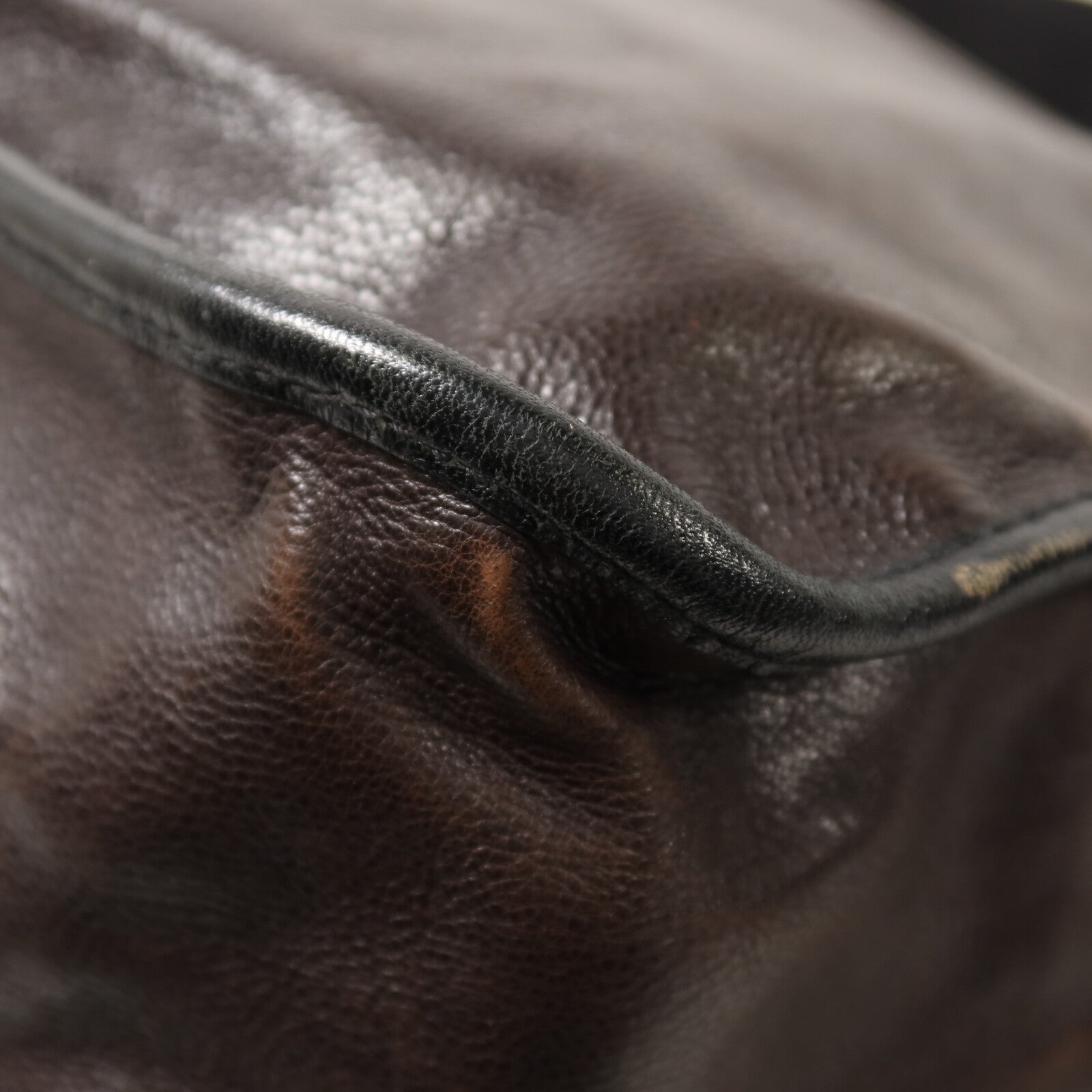 PRADA Cervo皮革Messenger Bag肩背袋