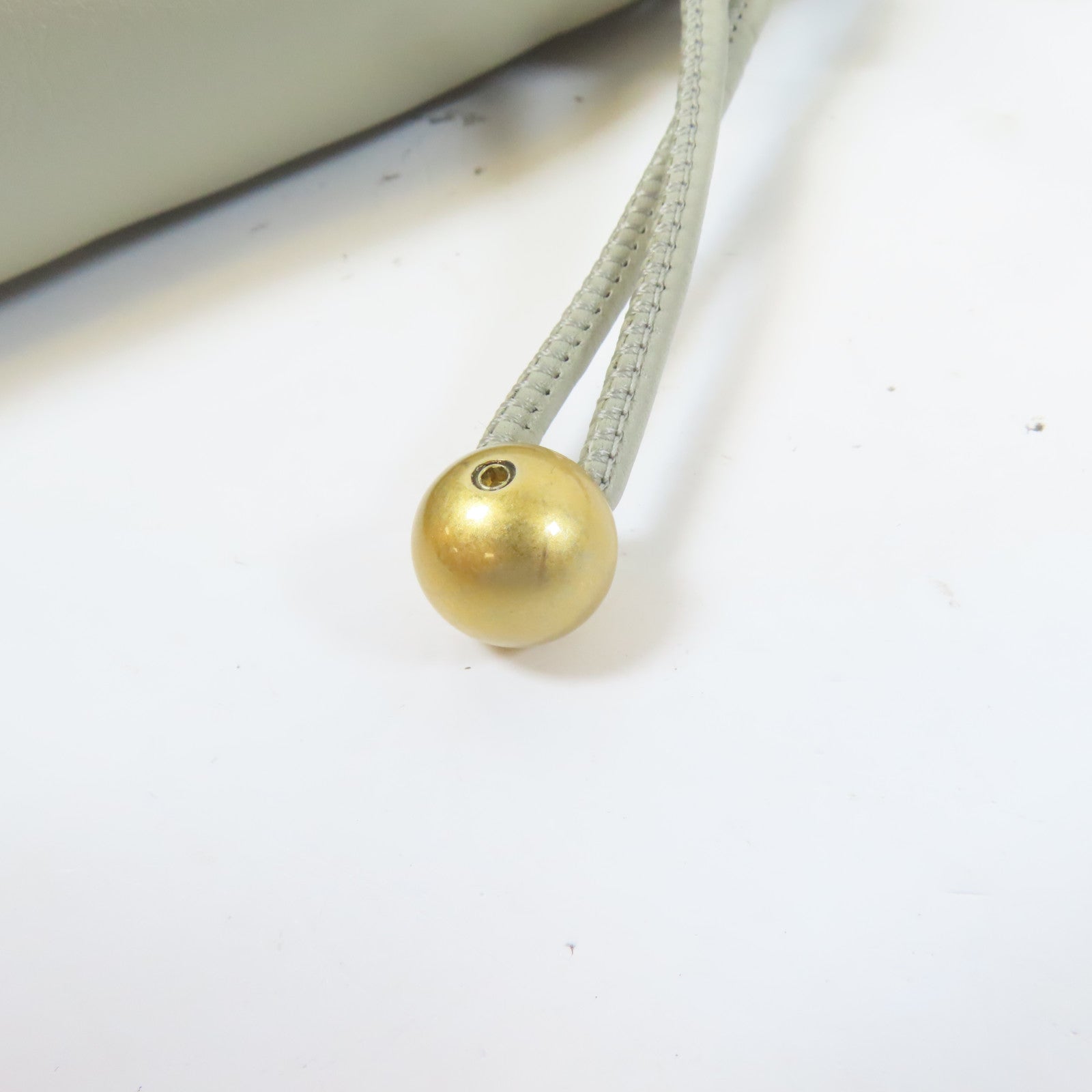 CHANEL 【激減優惠】菱格皮革Bucket Chain Shoulder金扣鏈帶肩背袋灰色