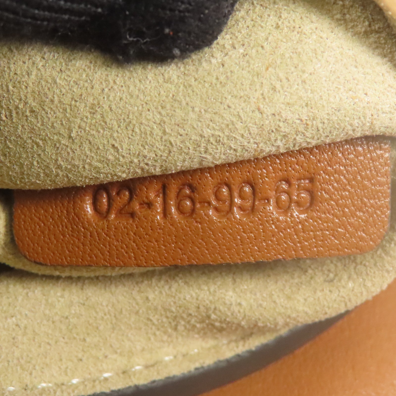 Chloe 牛皮/麂皮皮革Faye金扣肩背袋