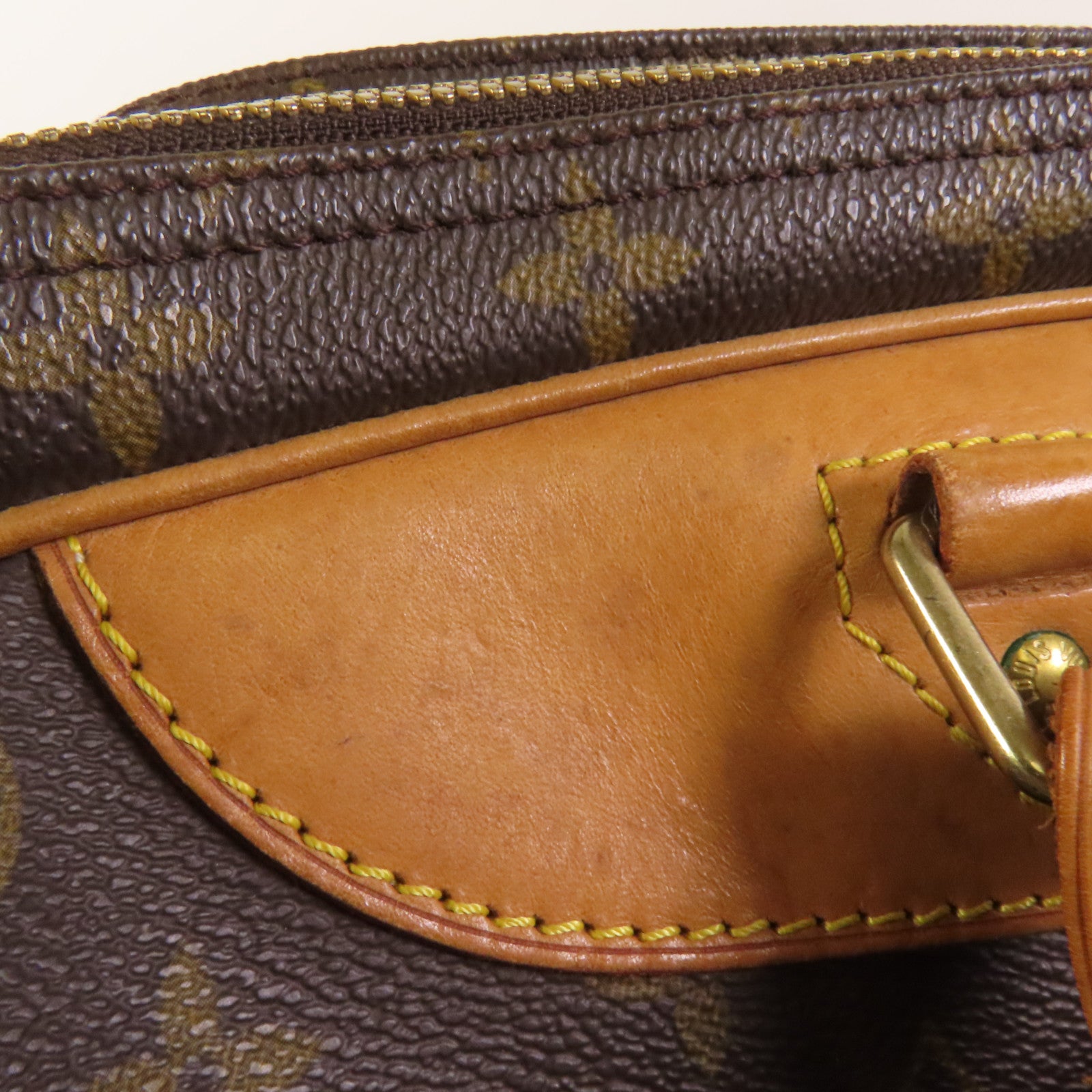 LOUIS VUITTON Monogram Travel Bag金扣行李袋