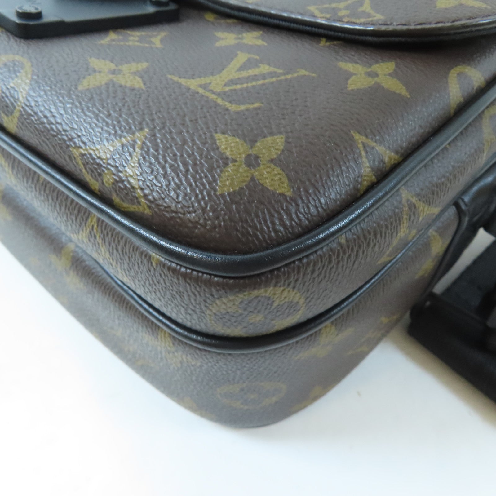 LOUIS VUITTON Monogram Slock Messenger黑扣手挽肩背兩用袋啡色