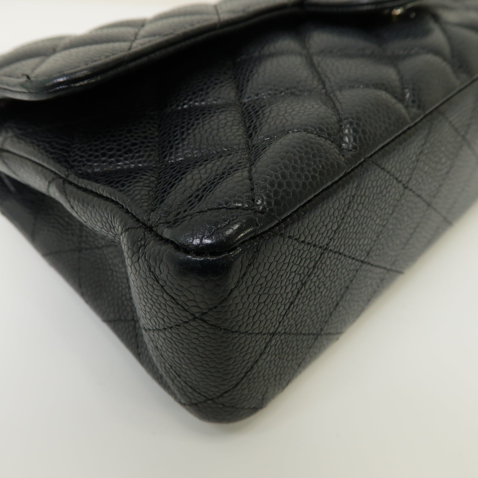 CHANEL 菱格Caviar皮革Classic 25銀扣鏈帶肩背袋黒色