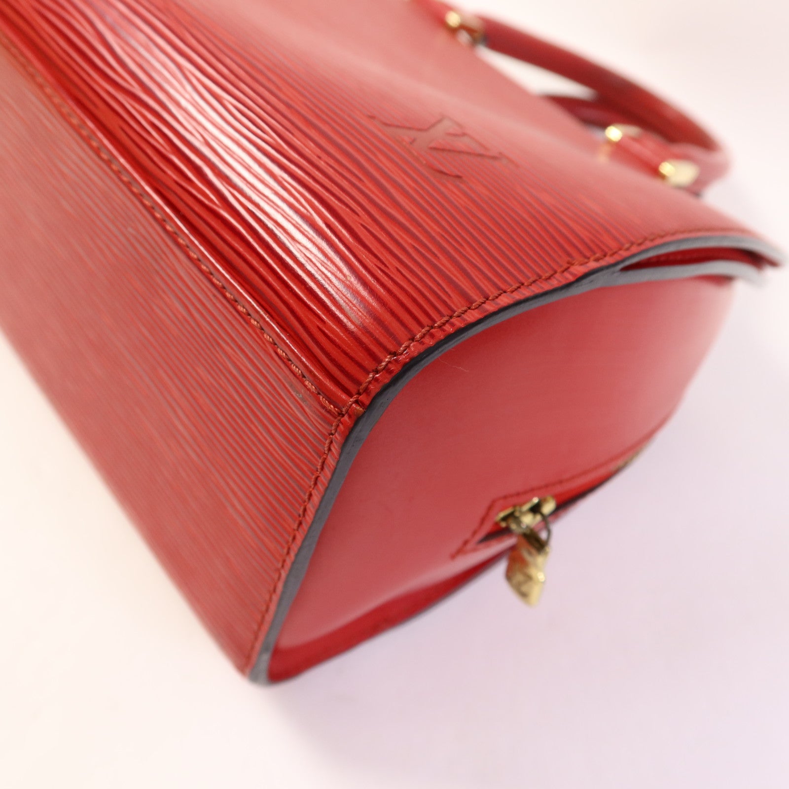 LOUIS VUITTON Epi Pont Neuf金扣手挽袋