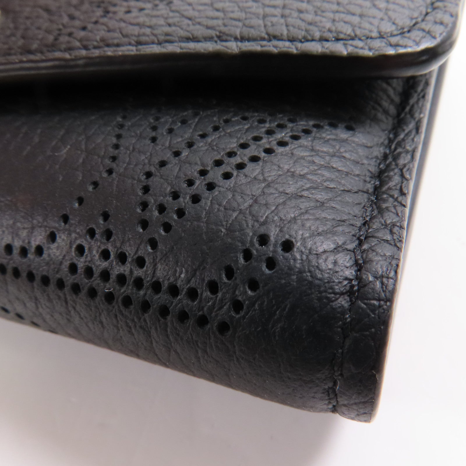 LOUIS VUITTON Mahina Victorine銀扣錢包