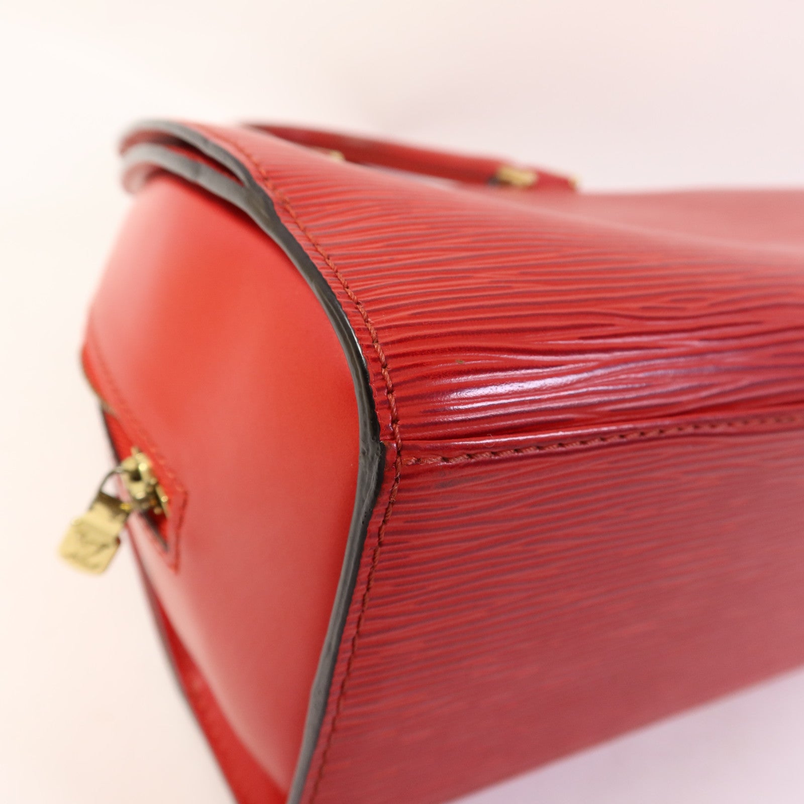 LOUIS VUITTON 【激減優惠】Epi Pont Neuf金扣手挽袋