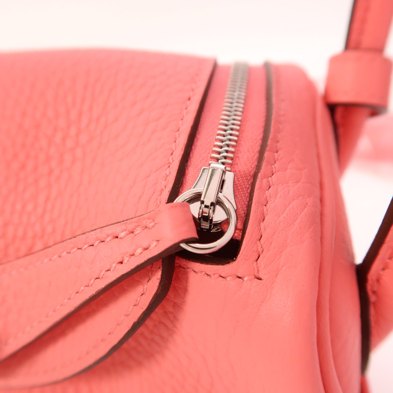 HERMES Clemence皮革Mini Lindy銀扣手挽肩背兩用袋Rose Azalee