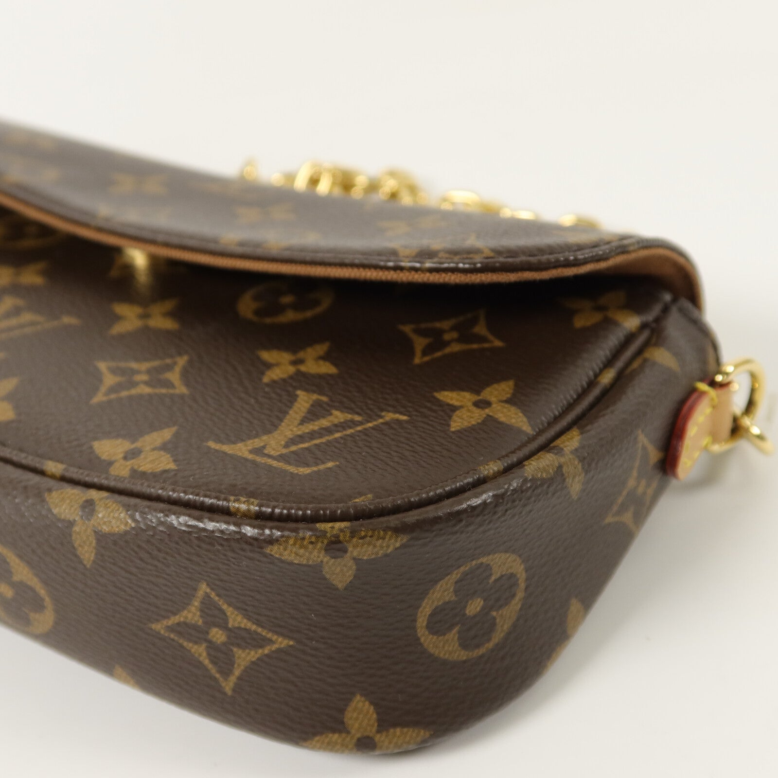 LOUIS VUITTON Monogram Wallet On Chain Ivy肩背袋