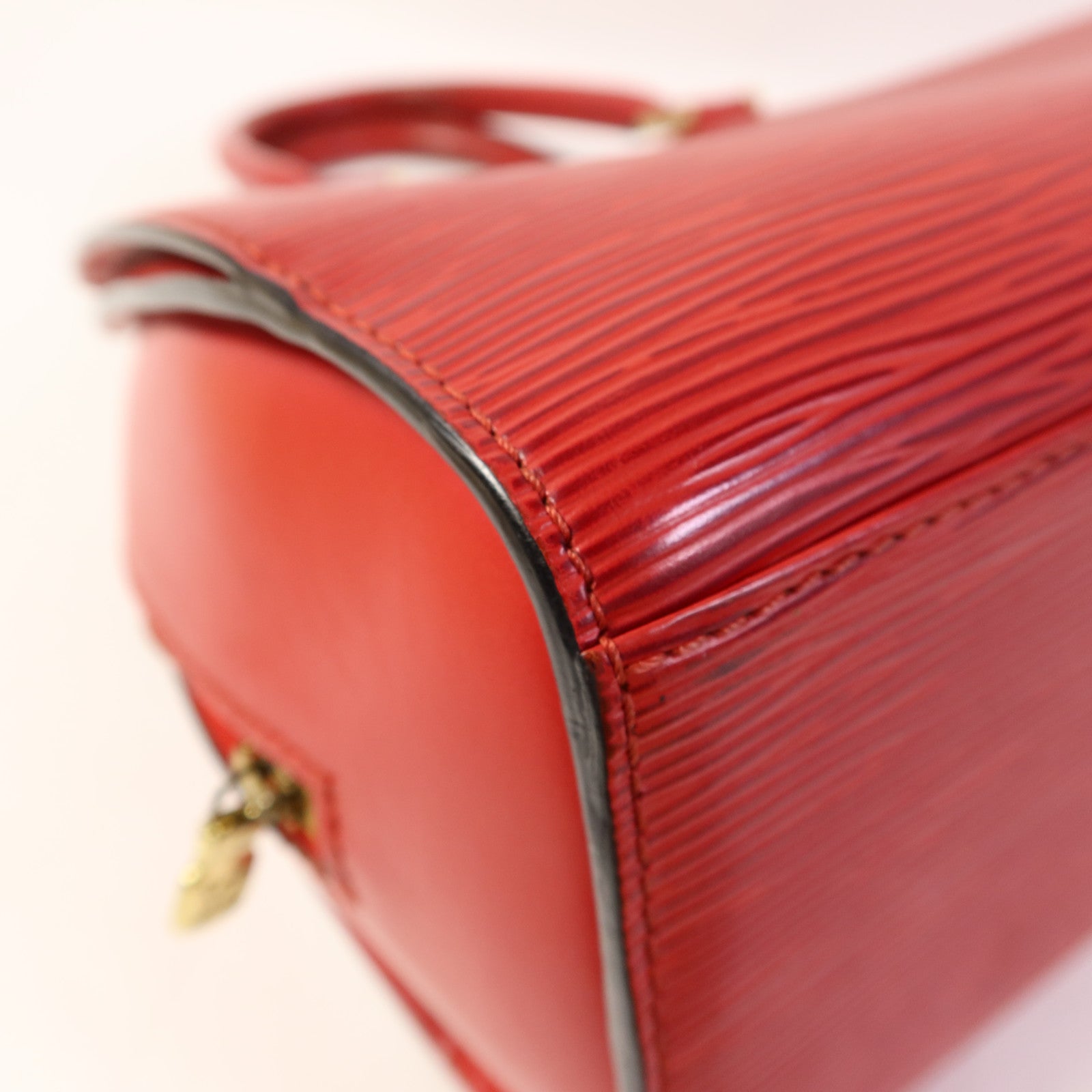 LOUIS VUITTON 【激減優惠】Epi Pont Neuf金扣手挽袋