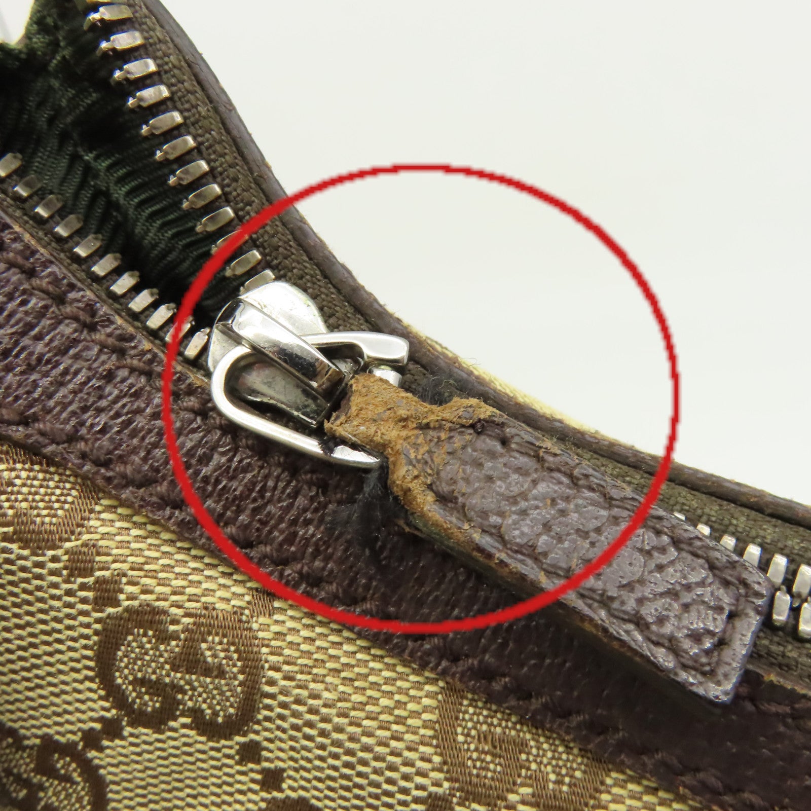 GUCCI 【激減優惠】GG帆布Shoulder Bag肩背袋啡色