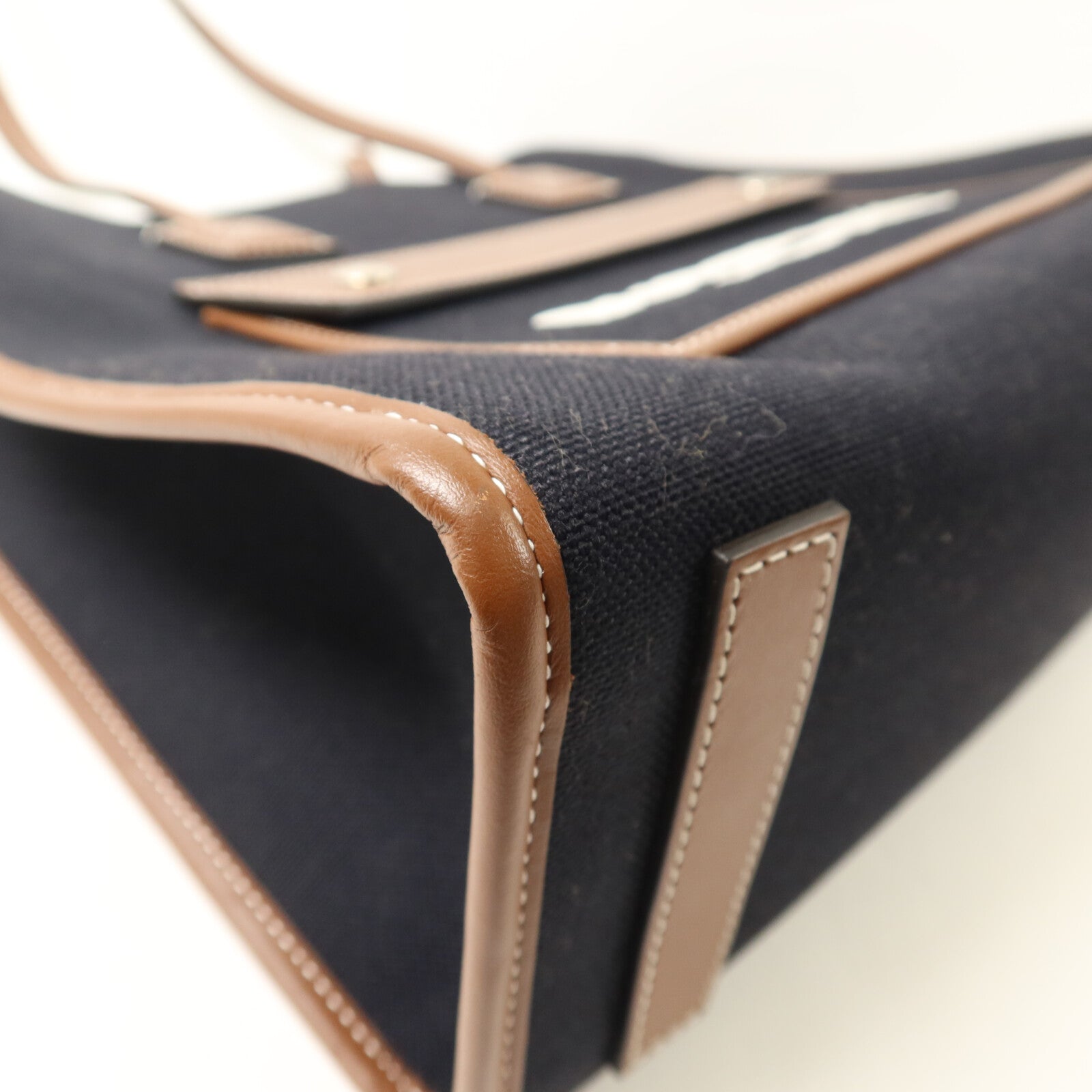 BURBERRY 帆布Freya Tote手挽袋