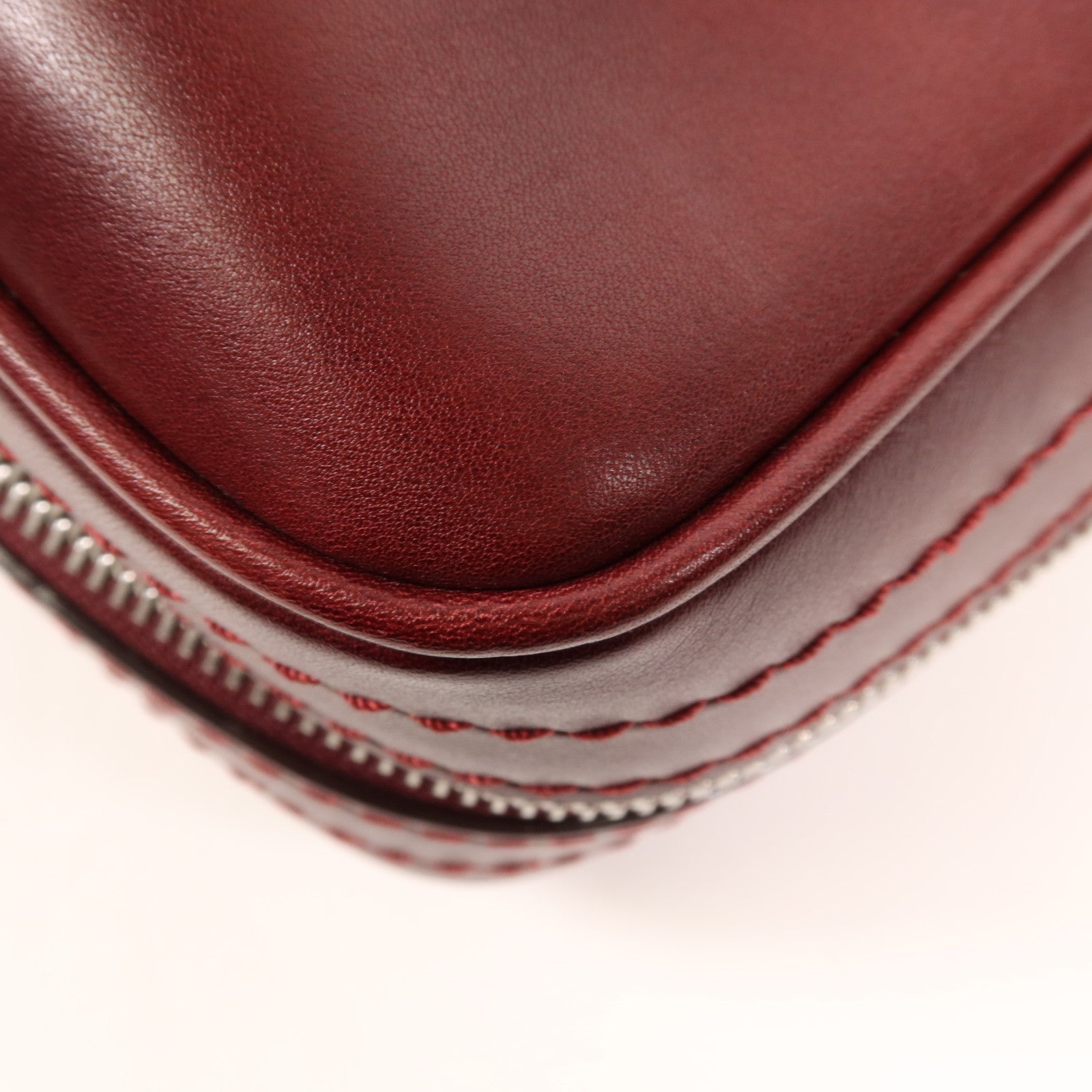 LOUIS VUITTON 牛皮皮革Shoulder Bag銀扣肩背袋