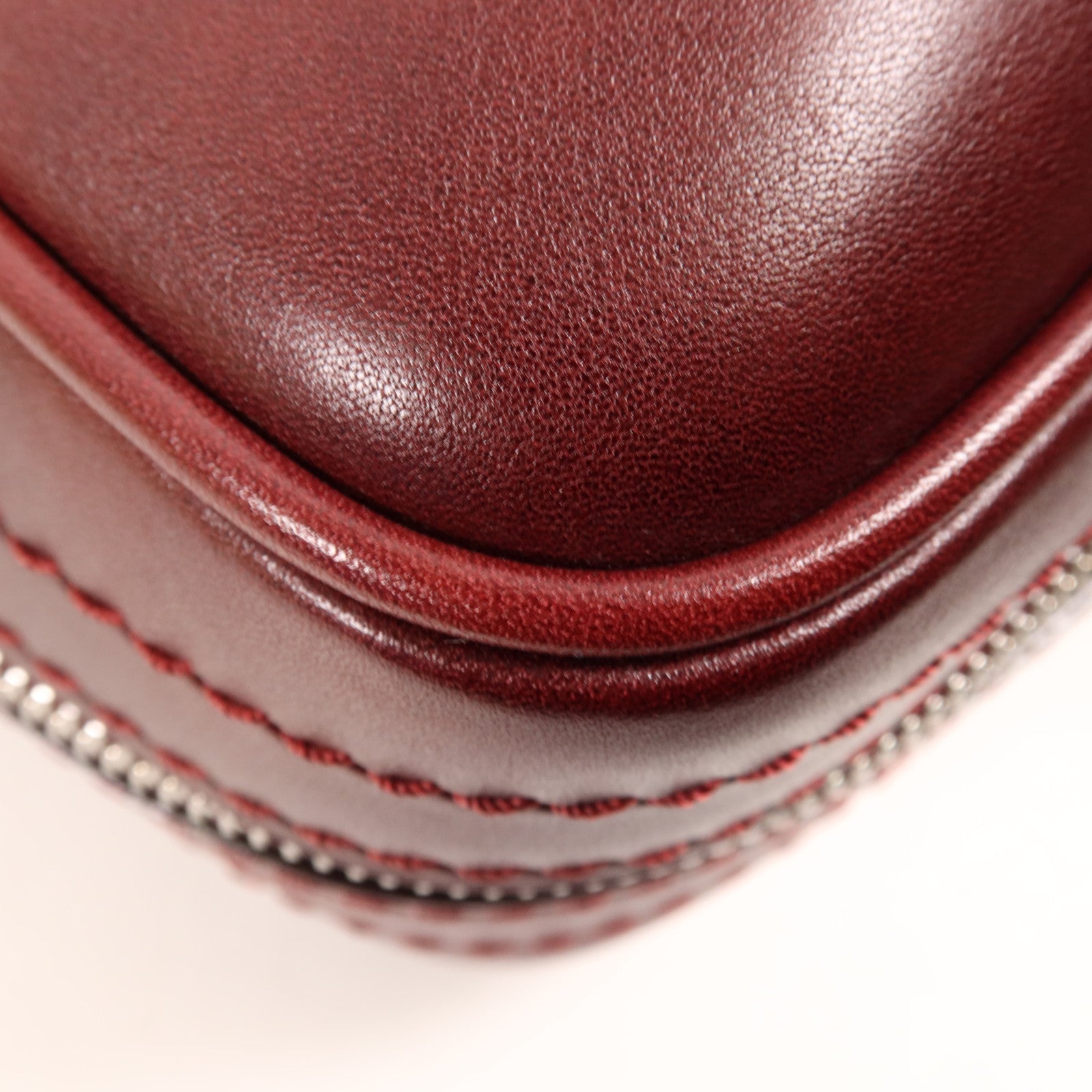 LOUIS VUITTON 牛皮皮革Shoulder Bag銀扣肩背袋